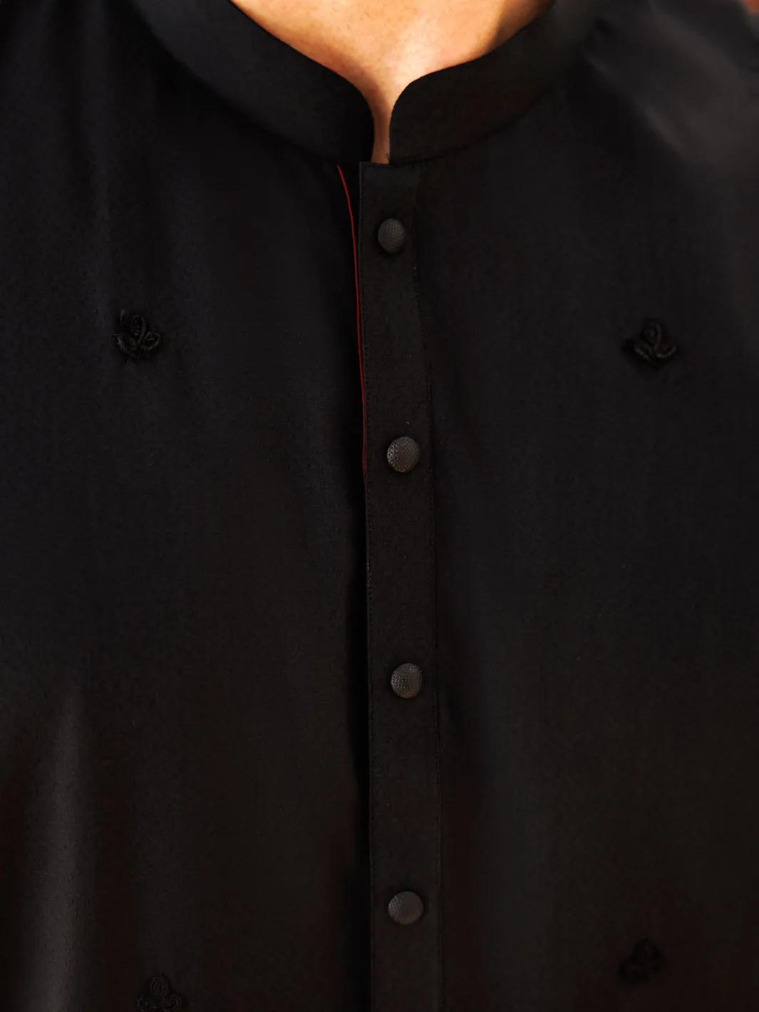 BLACK BLENDED KURTA | AL-K-1168C/AM-6207-C sold by Junaid Jamshed product image thumbnail 2