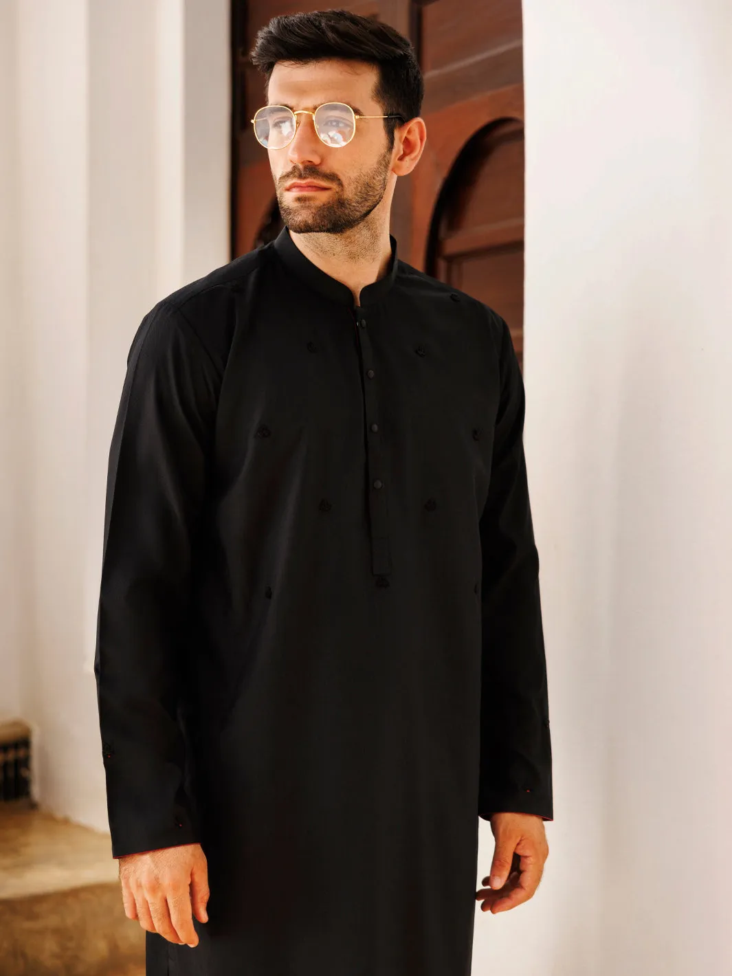 BLACK BLENDED KURTA | AL-K-1168C/AM-6207-C sold by Junaid Jamshed product image thumbnail 4