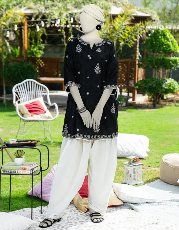 BLACK DOBBY KURTI | JJLK-S-JSS-25-450 FB sold by Junaid Jamshed