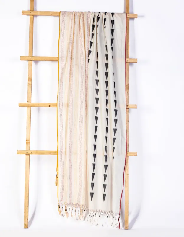 OFF WHITE JACQUARD DUPATTA | JLDP-S-25-2666 FB/DP-009 sold by Junaid Jamshed