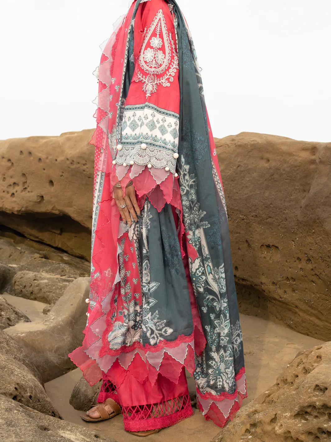 PINK LAWN 3PC UNSTITCHED | ALP-3PS-2213 FB-2213A sold by Junaid Jamshed product image thumbnail 4