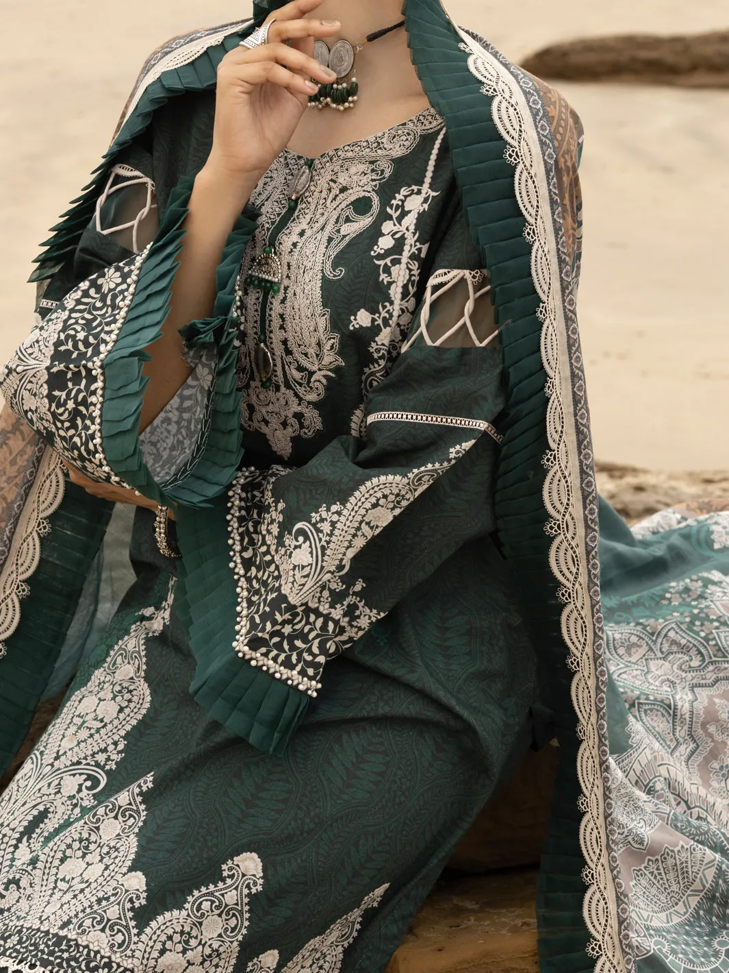 GREEN LAWN 3PC UNSTITCHED | ALP-3PS-2216 FB-2216A sold by Junaid Jamshed product image thumbnail 3