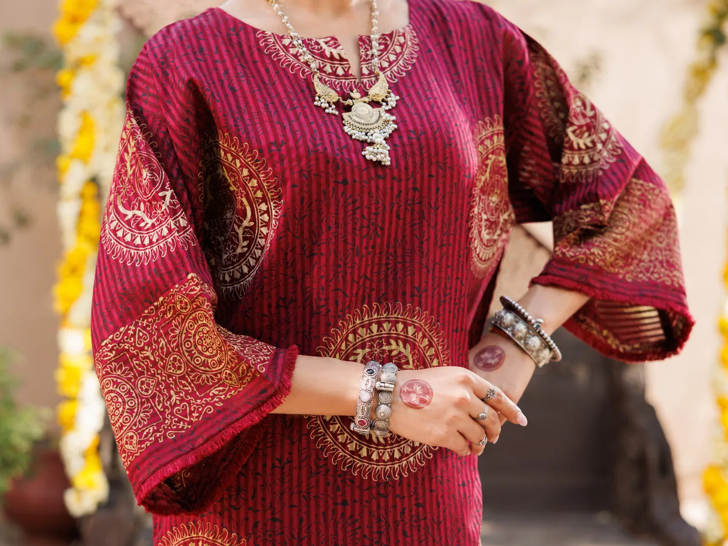 MAROON DOBBY KURTI | AL-LK-1061/FB-1061A sold by Junaid Jamshed product image thumbnail 5