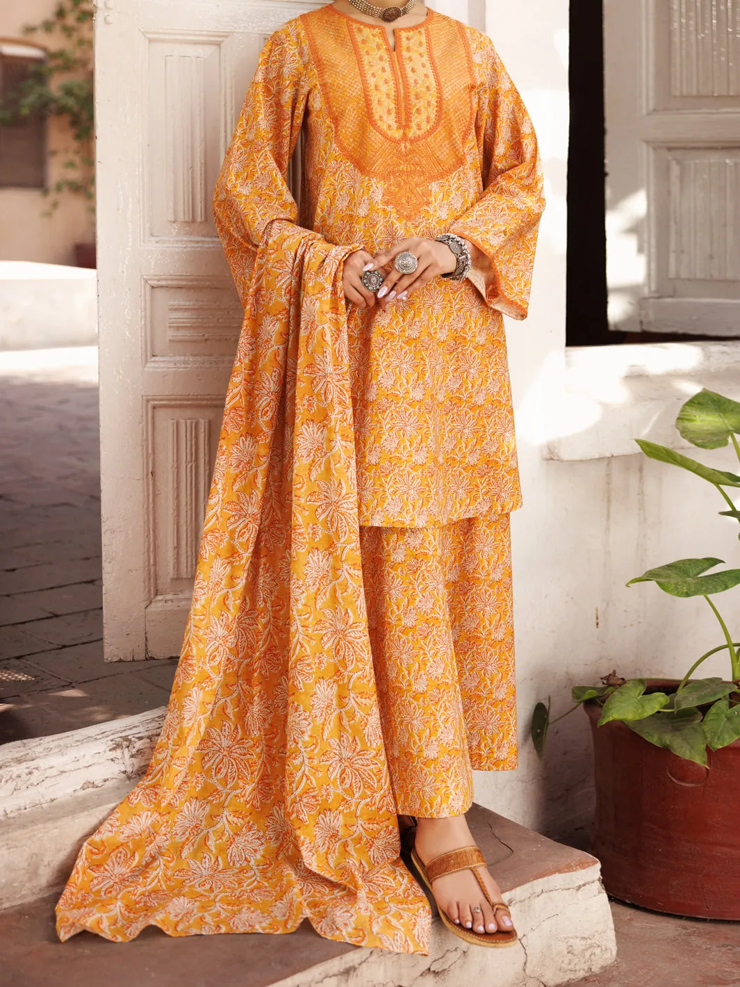 MUSTARD LAWN 3PC STITCHED | ALP-3PS-2131/S FB-2131A sold by Junaid Jamshed