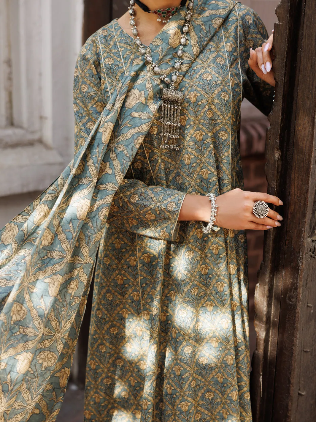 MEHNDI GREEN LAWN 3PC STITCHED | ALP-3PS-2130/S FB-2130A sold by Junaid Jamshed product image thumbnail 2