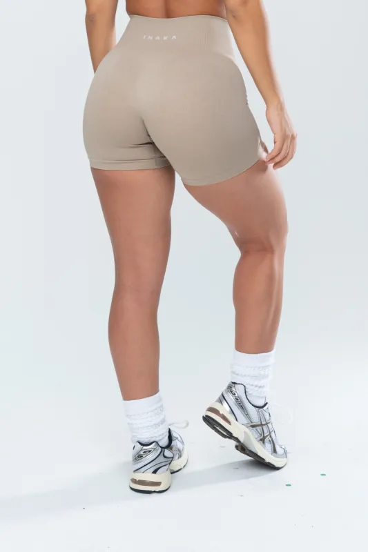STELLA SEAMLESS SHORTS - DESERT sold by Inaka power