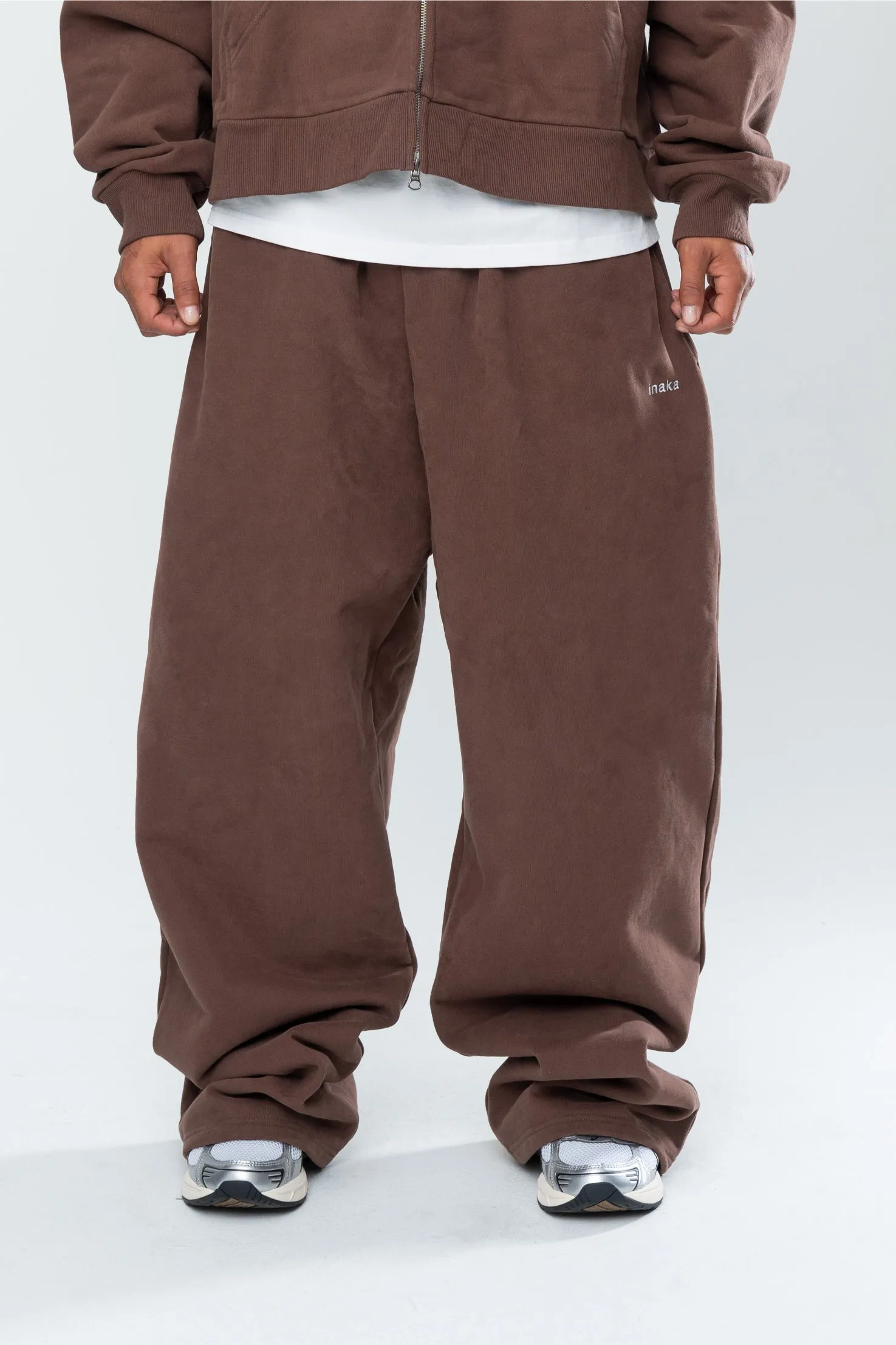 BASICS BAGGY SWEATS - ESPRESSO sold by Inaka power