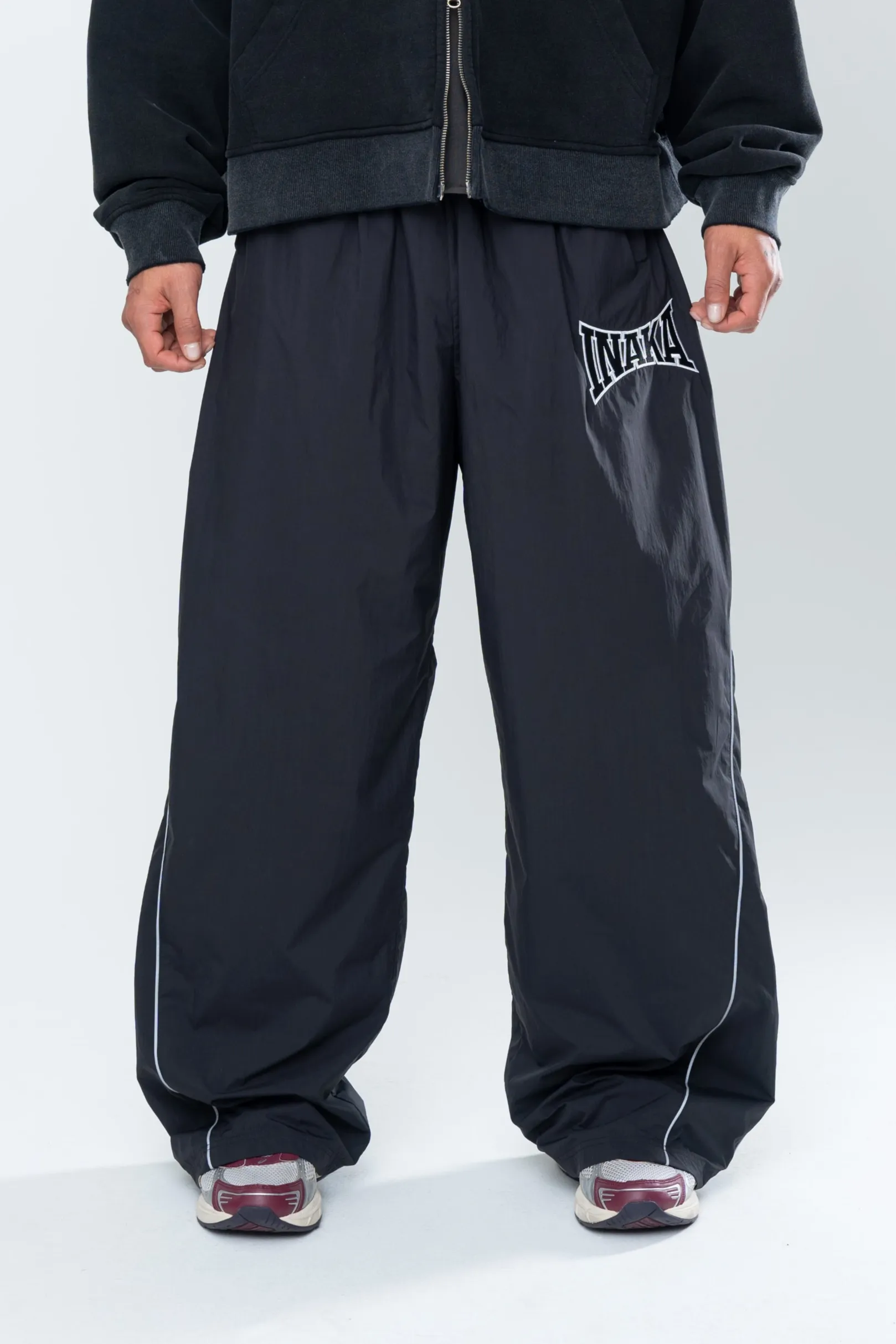 POWERSHOT BAGGY TRACKPANTS - BLACK sold by Inaka power