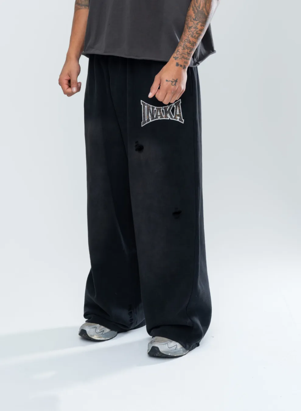 POWERSHOT DISTRESSED BAGGY SWEATPANTS sold by Inaka power product image thumbnail 4