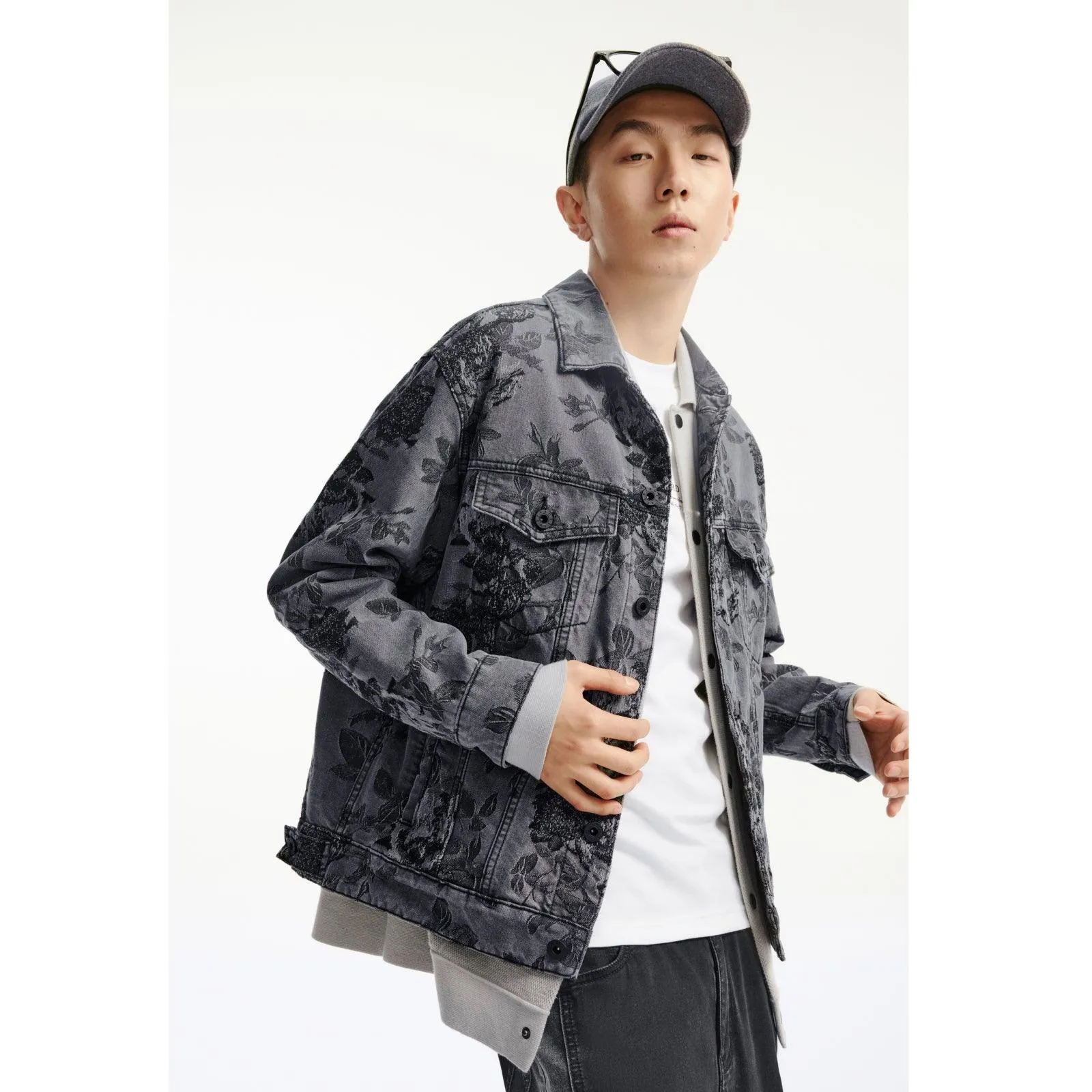 Men's Floral Jacquard Denim Jacket sold by PEACEBIRD product image thumbnail 2