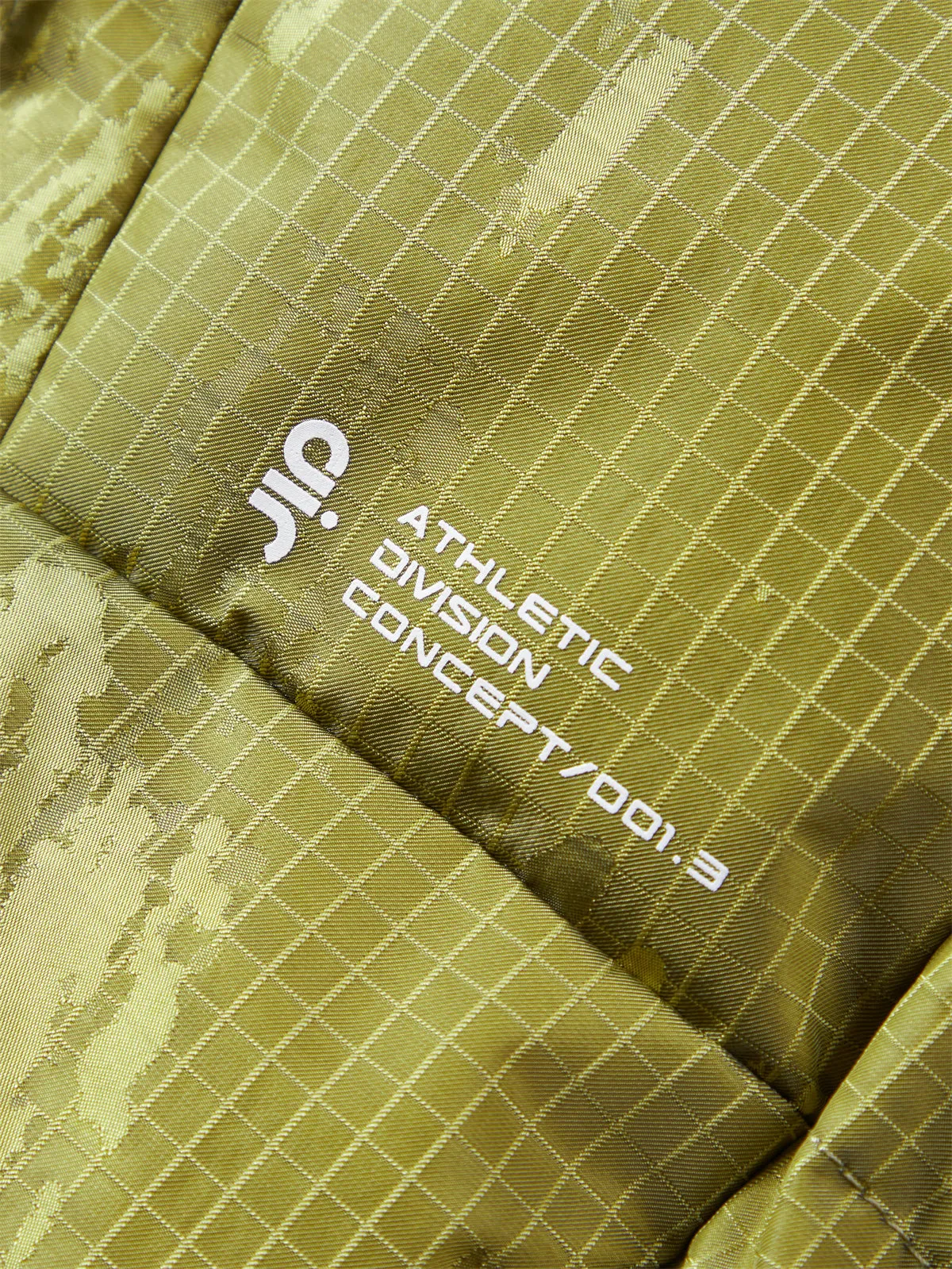 Men's Graphic Pattern Puffer Jacket sold by PEACEBIRD product image thumbnail 4