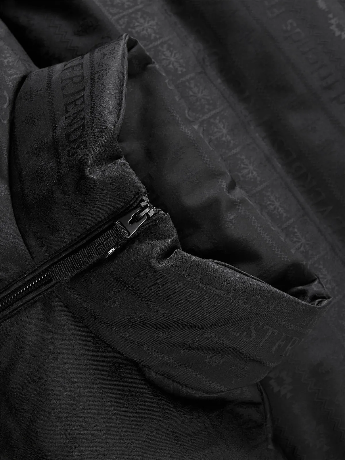 Men's Jacquard Puffer Jacket sold by PEACEBIRD product image thumbnail 4