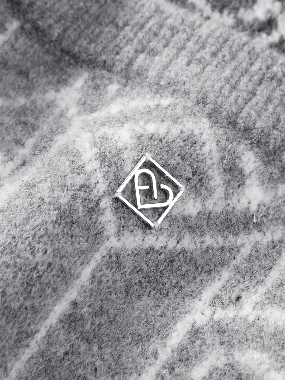 Men's Gradient Jacquard Sweater sold by PEACEBIRD product image thumbnail 5