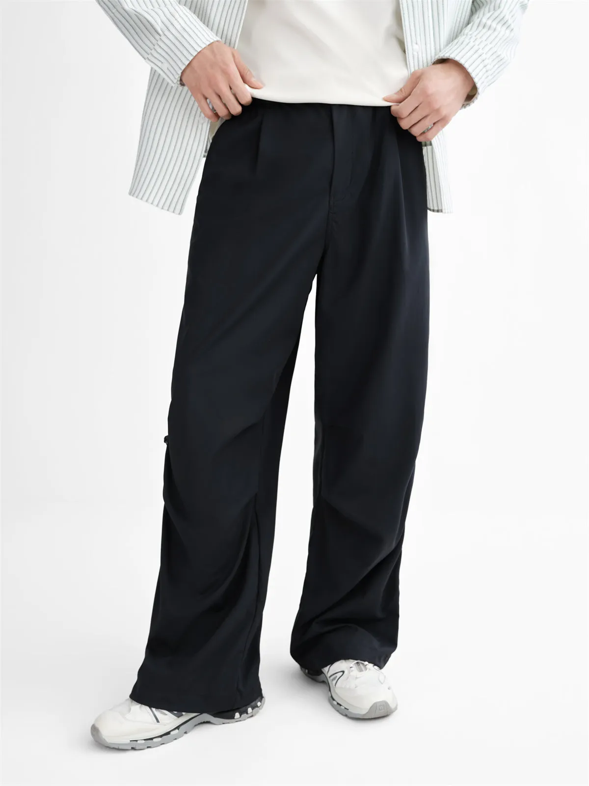 Men's Black Outdoor Pleated Straight Pants sold by PEACEBIRD product image thumbnail 2