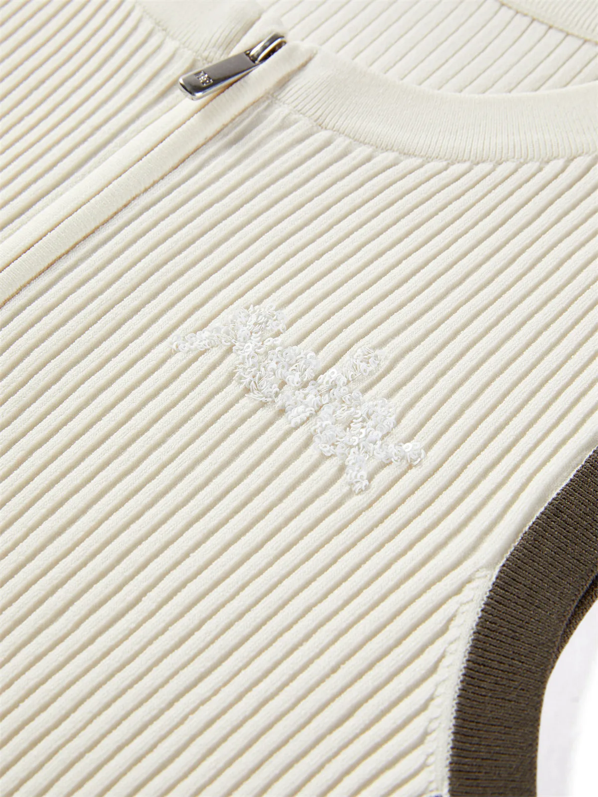 Women's Cooling Zip Tank Top with Contrast Trim sold by PEACEBIRD product image thumbnail 5