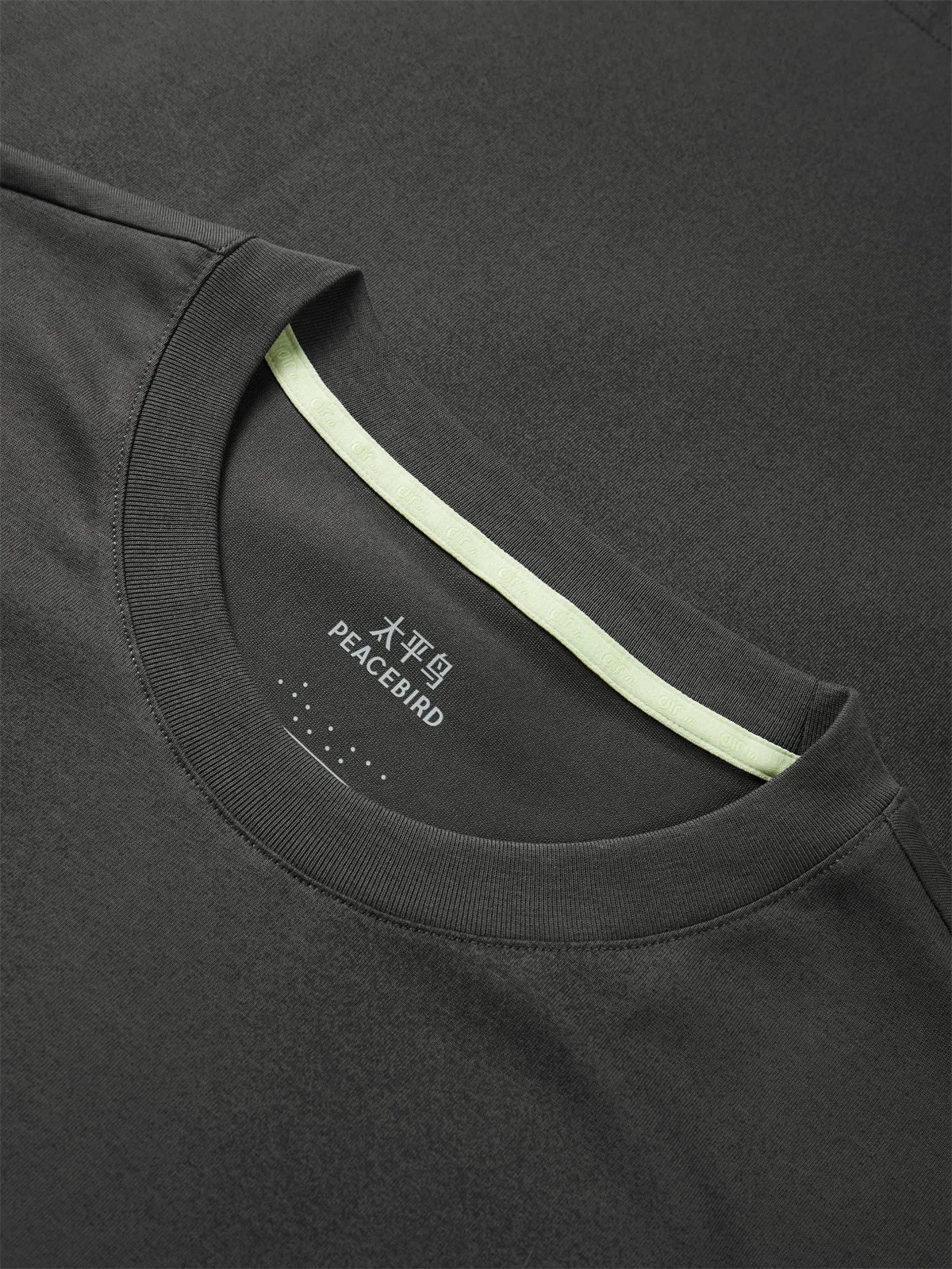 Men's T-Shirt with Gradient Letter Print sold by PEACEBIRD product image thumbnail 5