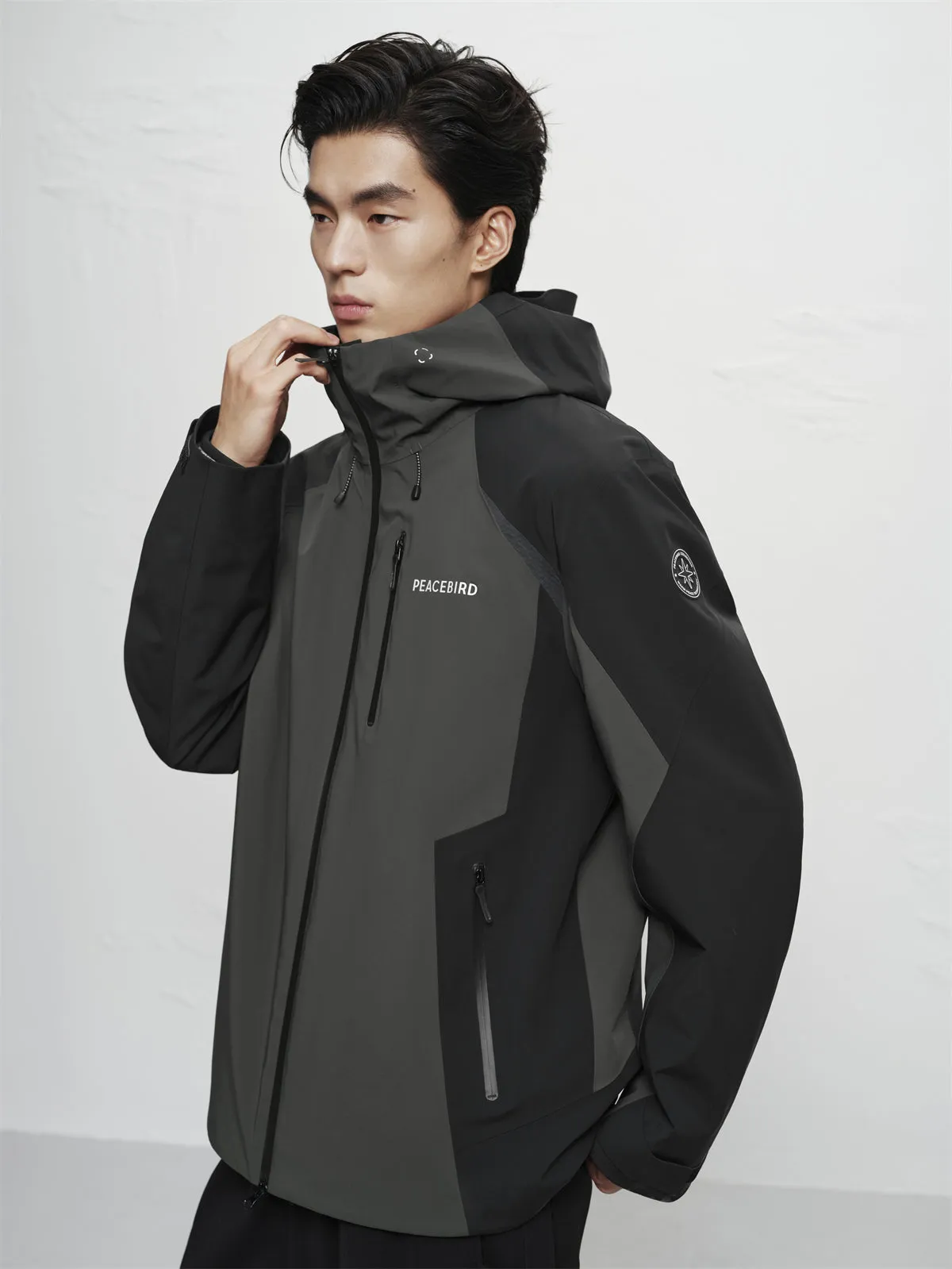 Men's Outdoor Contrast Hooded Jacket sold by PEACEBIRD product image thumbnail 4