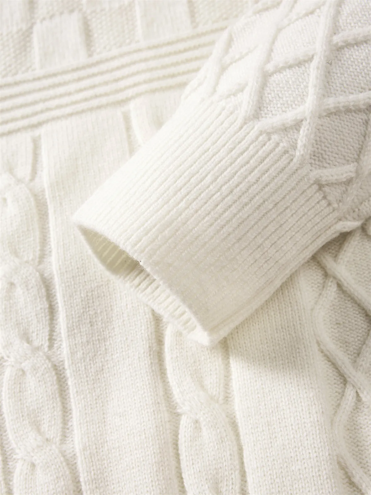 Men's 3D Cable-Knit Panel Sweater sold by PEACEBIRD product image thumbnail 5