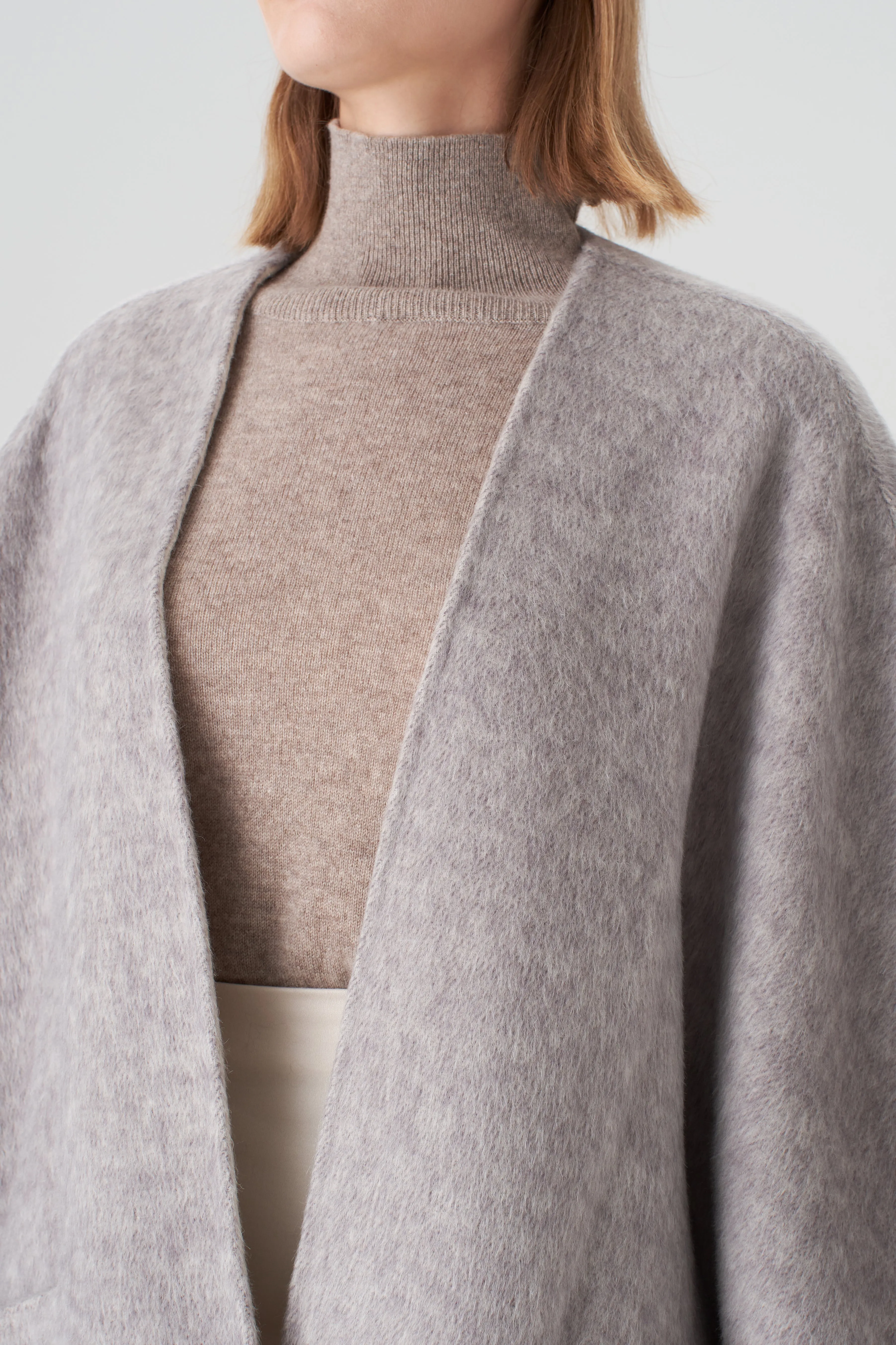 Reversible Cashmere Silk Cape - Grey/Beige sold by Pissenlit product image thumbnail 3