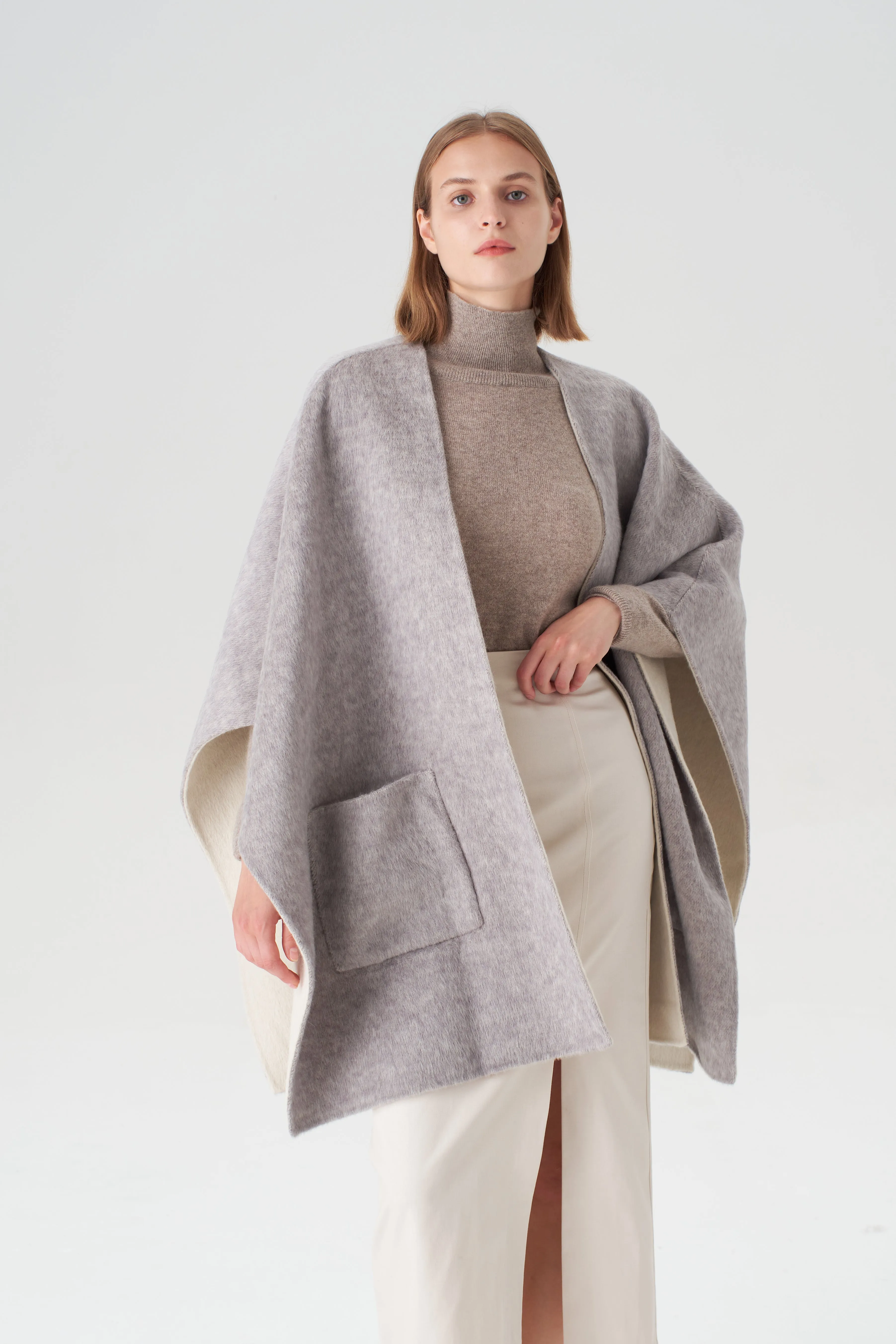 Reversible Cashmere Silk Cape - Grey/Beige sold by Pissenlit product image thumbnail 2