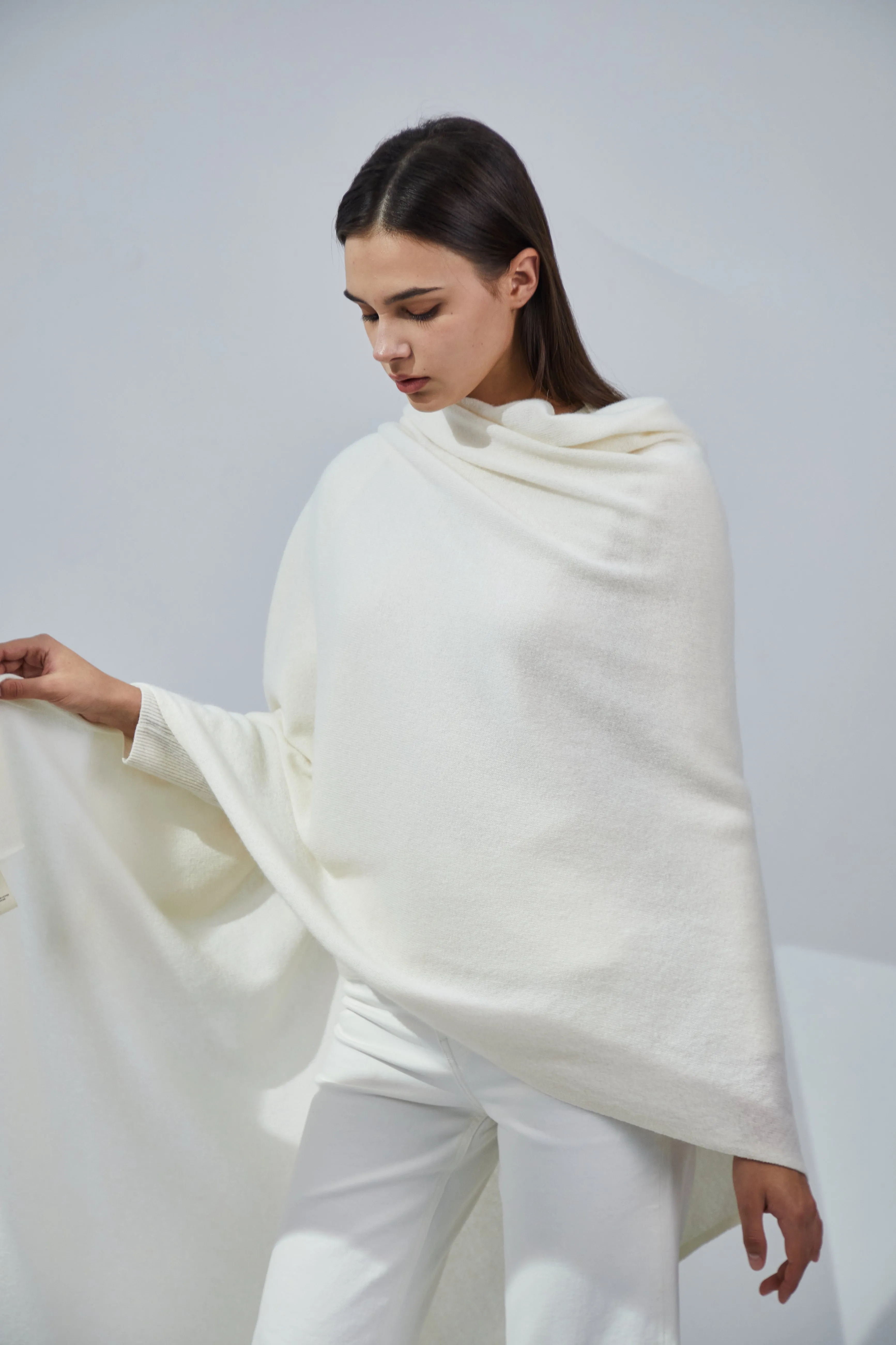 Pure Cashmere Travel Wrap - Ivory sold by Pissenlit product image thumbnail 5
