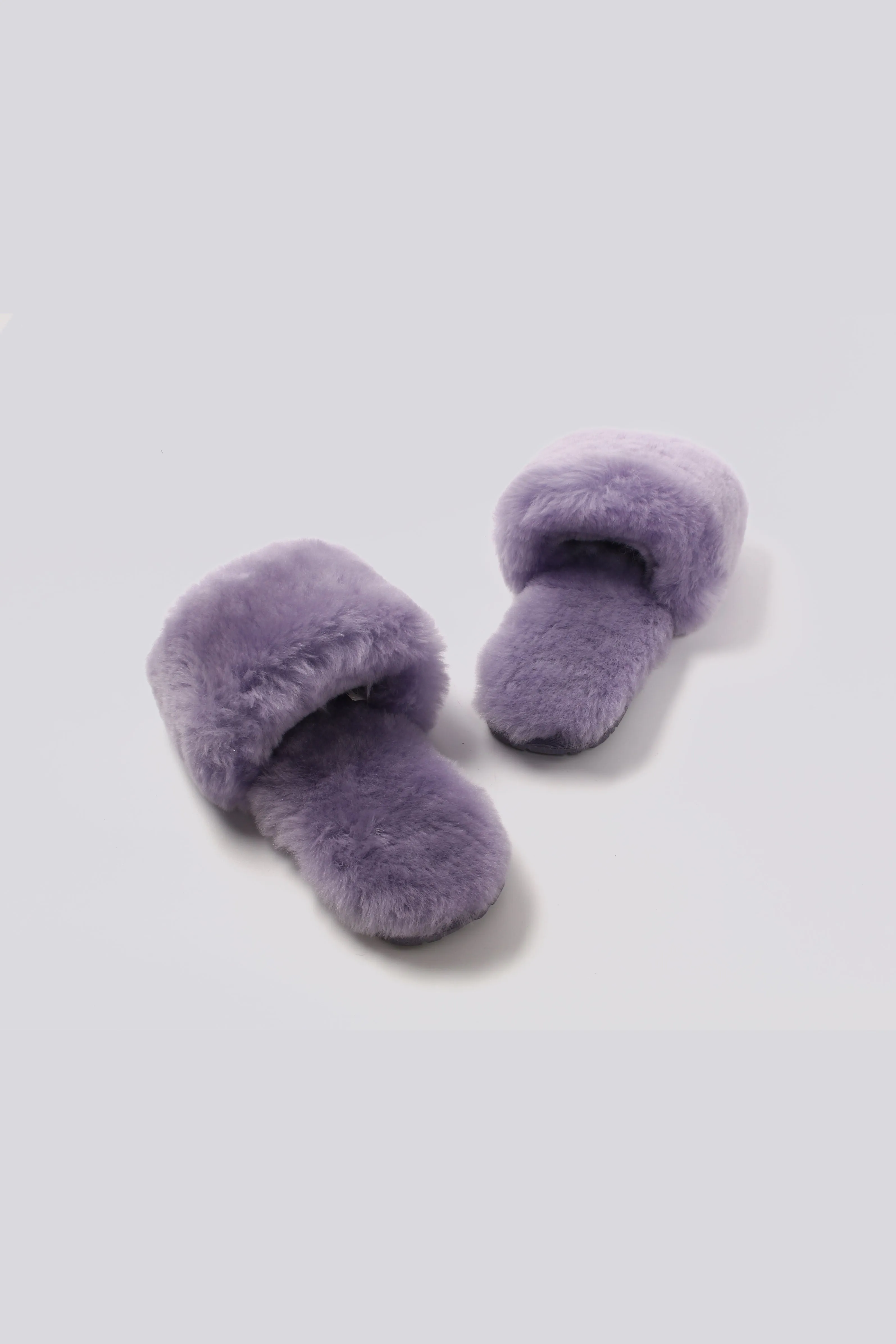 Sheepskin Fuzzy Slippers sold by Pissenlit product image thumbnail 3