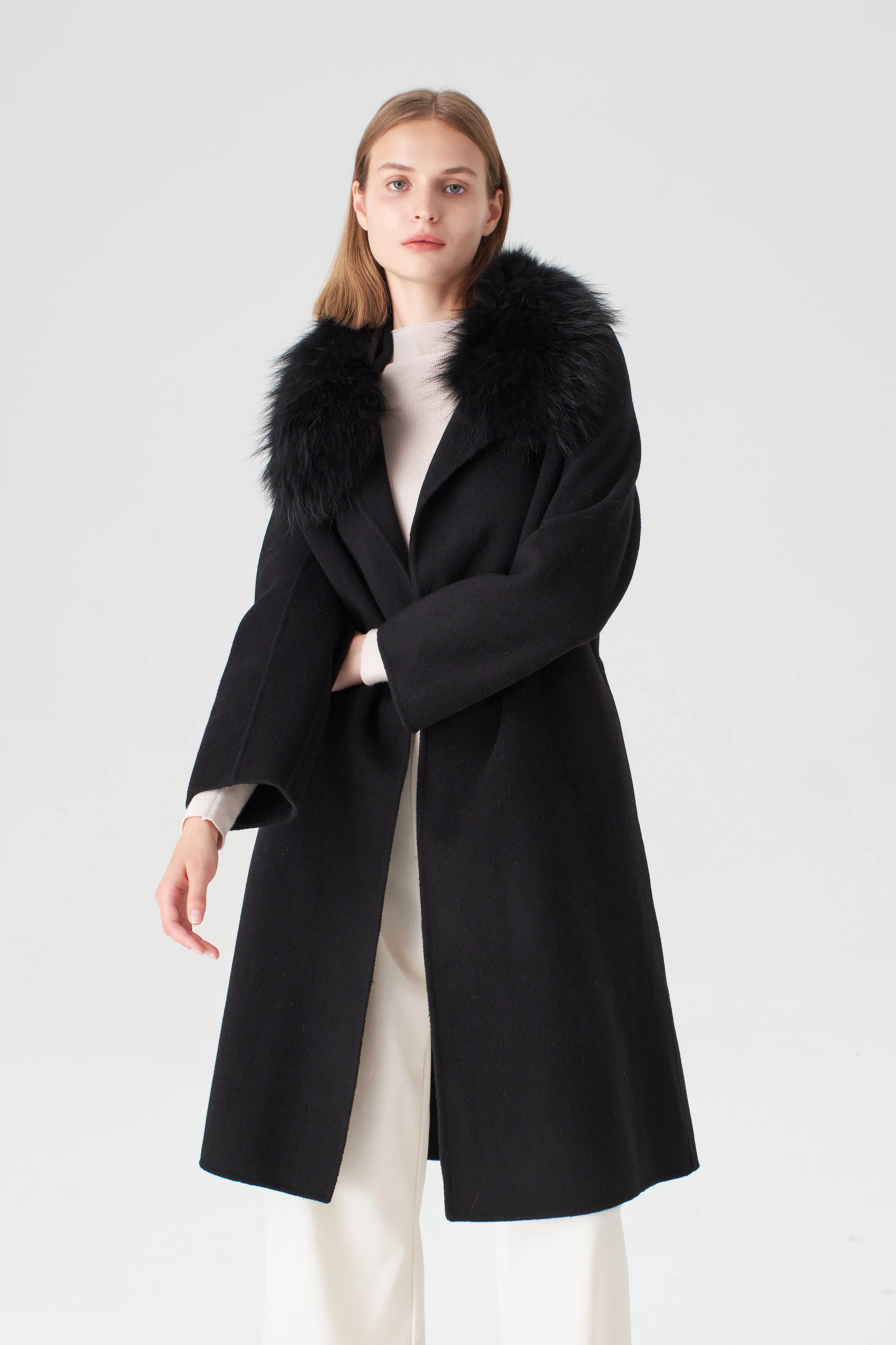 Cashmere Coat with Detachable Fur Collar sold by Pissenlit