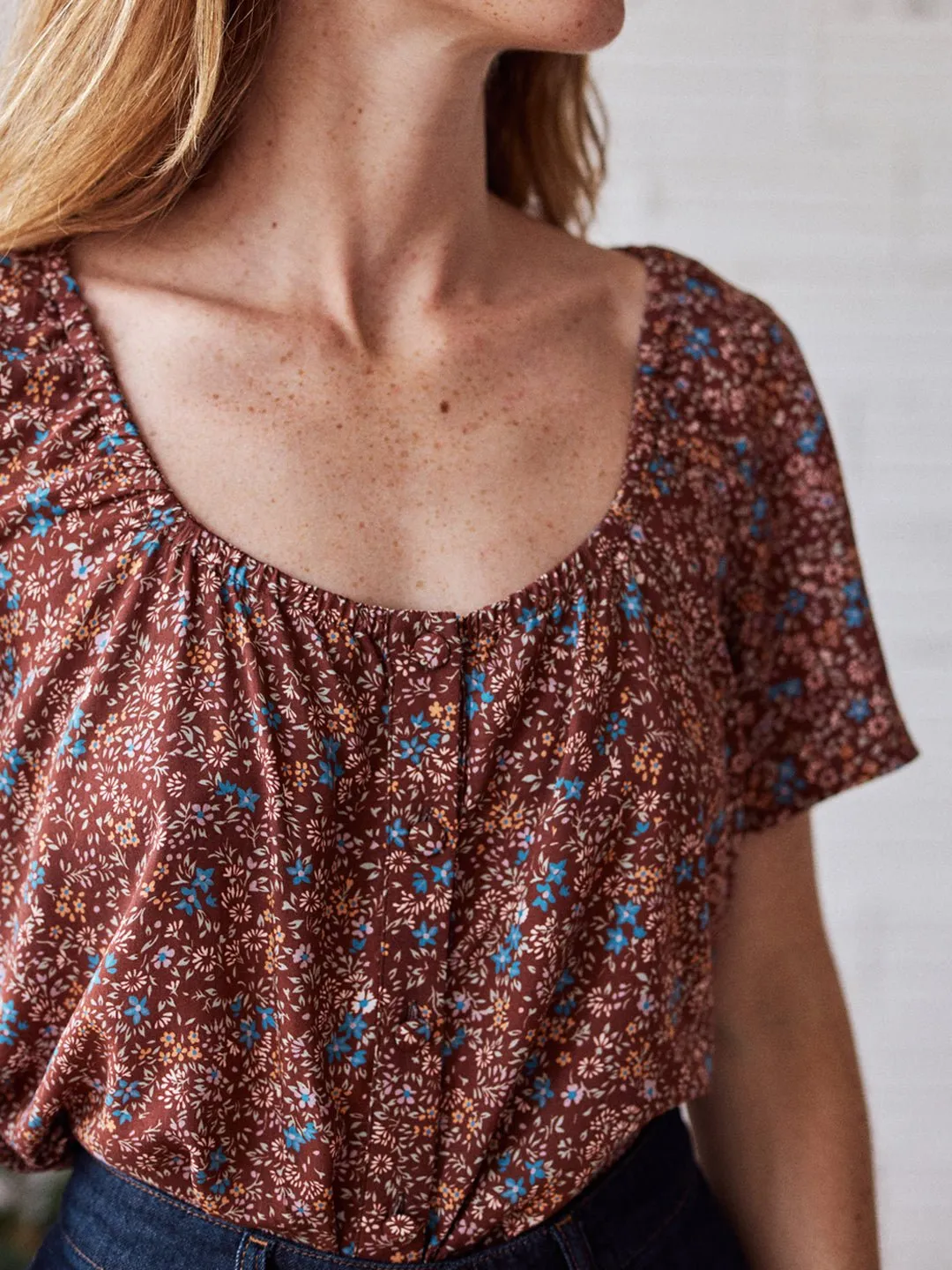 Clerke - Country Flowers Red sold by TWOTHIRDS product image thumbnail 5