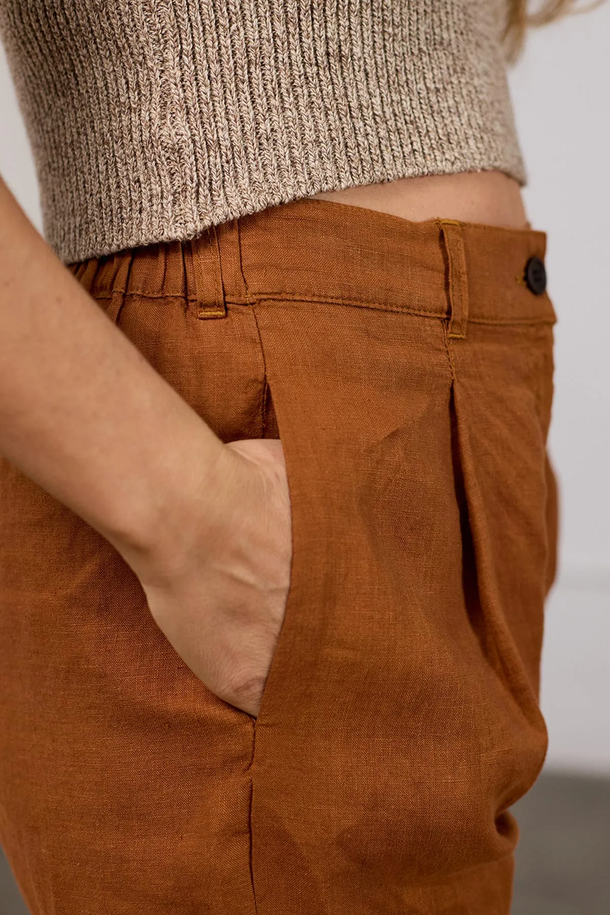 Poivre - Umber Brown sold by TWOTHIRDS product image thumbnail 4