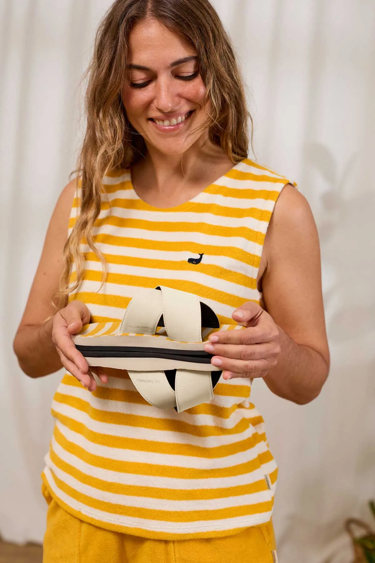 Indosole Cross - Sea Salt & Honey sold by TWOTHIRDS product image thumbnail 2