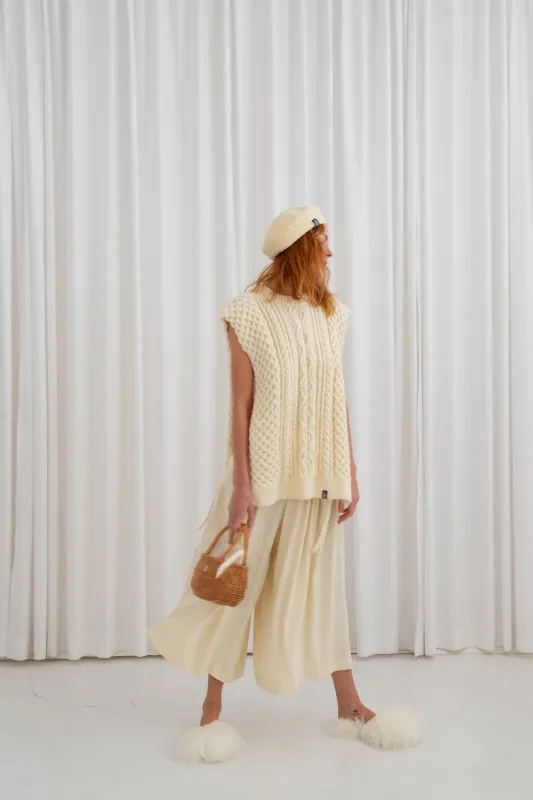 Mięsista Wiązana Kamizelka Woolen Vest sold by Roboty Reczne