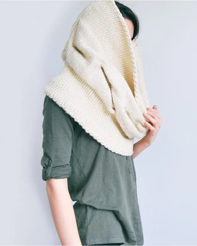 Komin Creme Fat Braid Warmer sold by Roboty Reczne