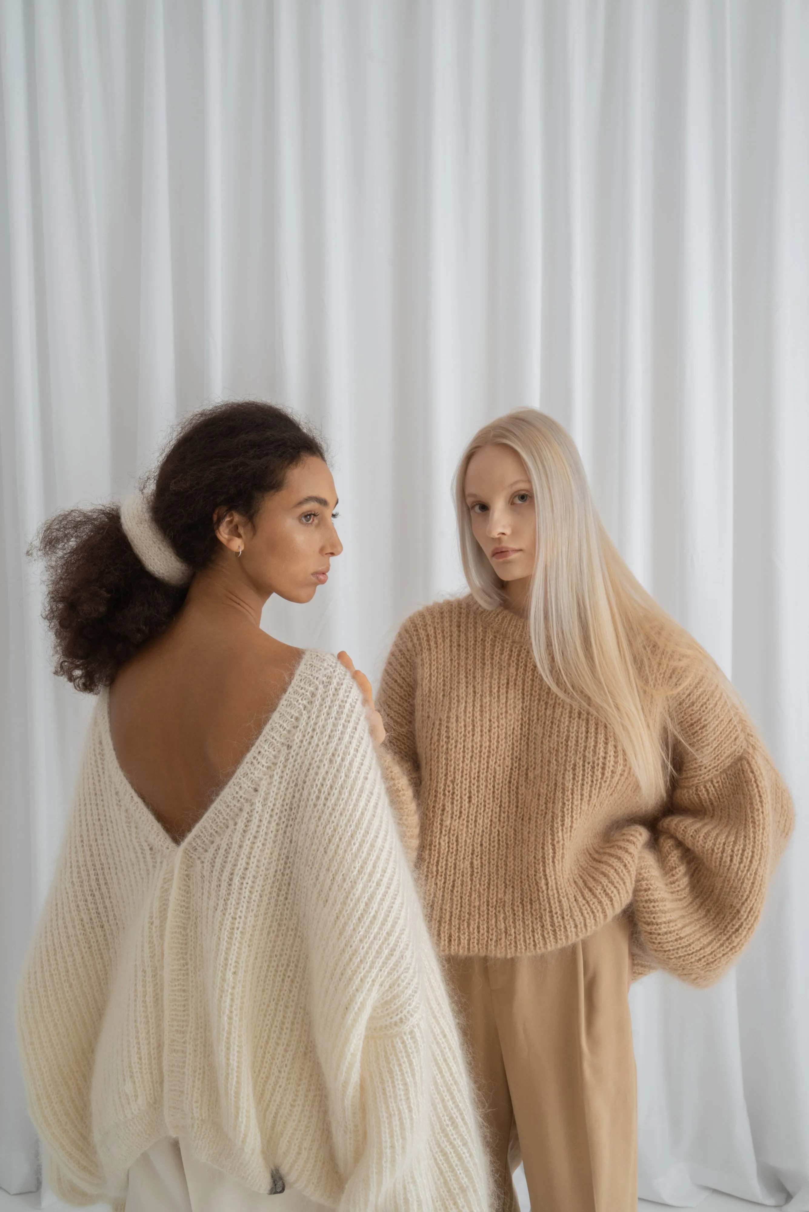 Sweter Dandelion Oversize sold by Roboty Reczne product image thumbnail 4