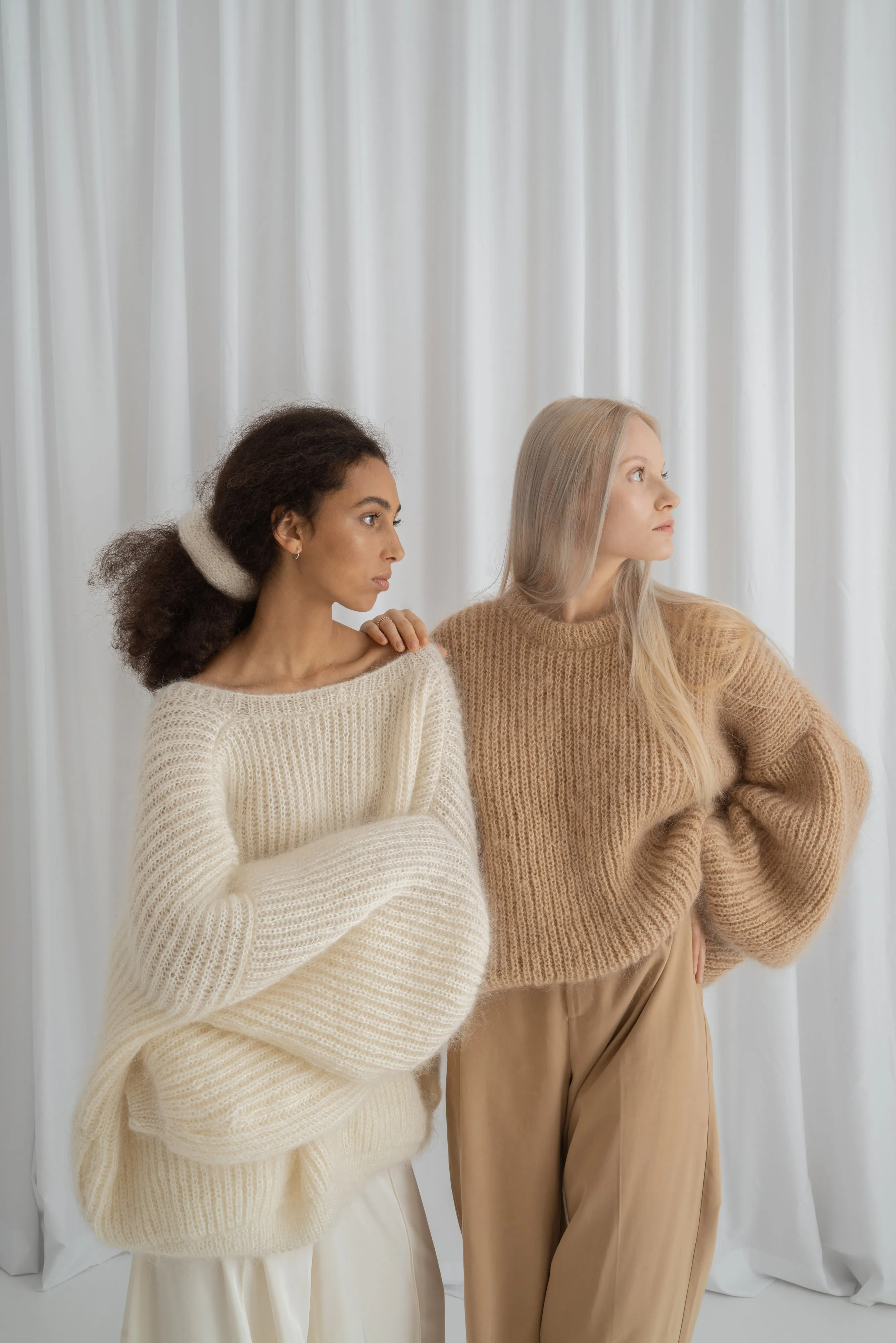 Rozpinany Sweter Cloudine Oversize Cardigan sold by Roboty Reczne product image thumbnail 3