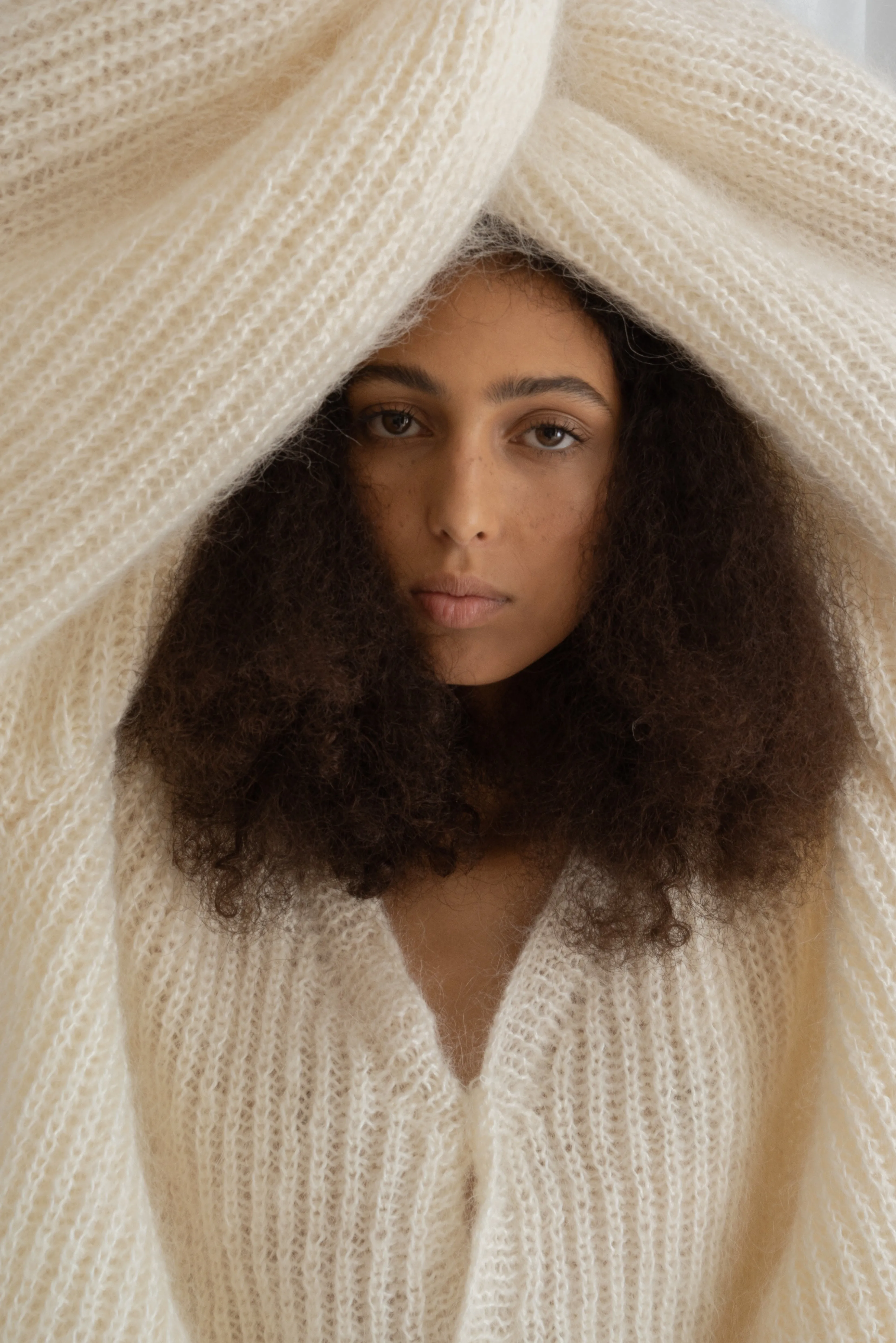 Rozpinany Sweter Cloudine Oversize Cardigan sold by Roboty Reczne product image thumbnail 2