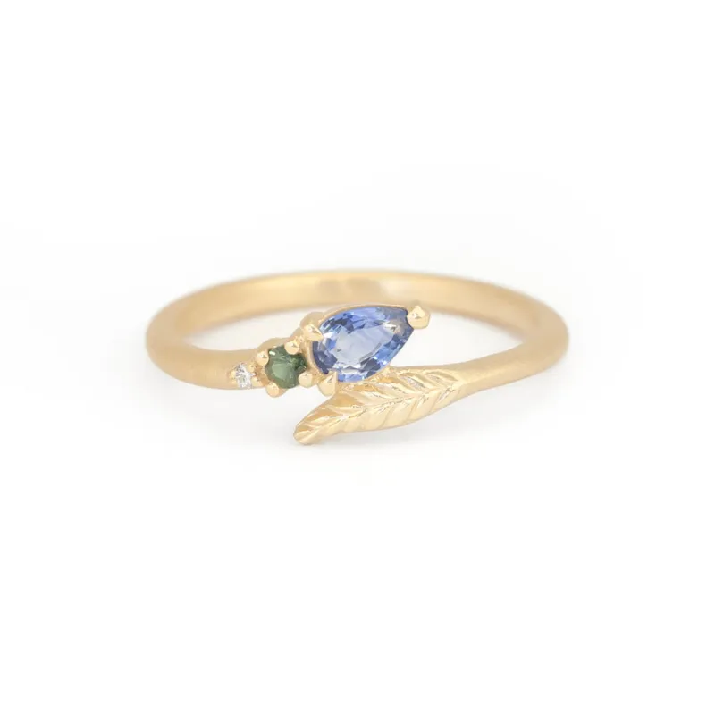 Evergreen Sinu Ring - Blue and Green Sapphires made by Meghan Thorne Jewlery