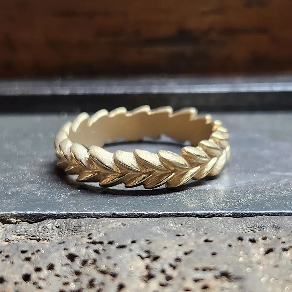 Mens Laurel Band sold by Meghan Thorne Jewlery product image thumbnail 5