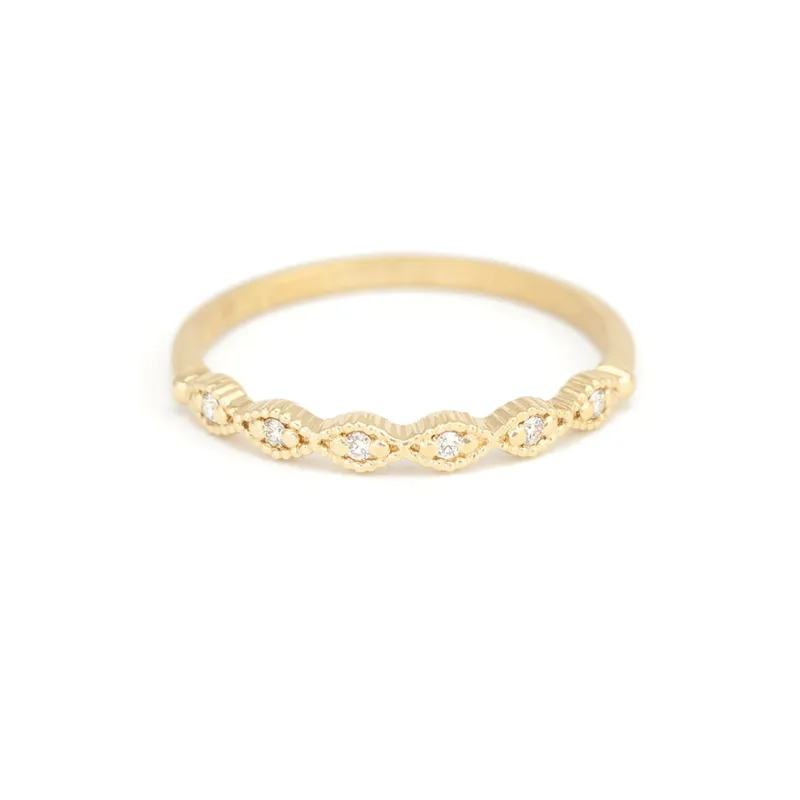 Ribbed Triangle Thin Topper - Yellow Gold made by Meghan Thorne Jewlery