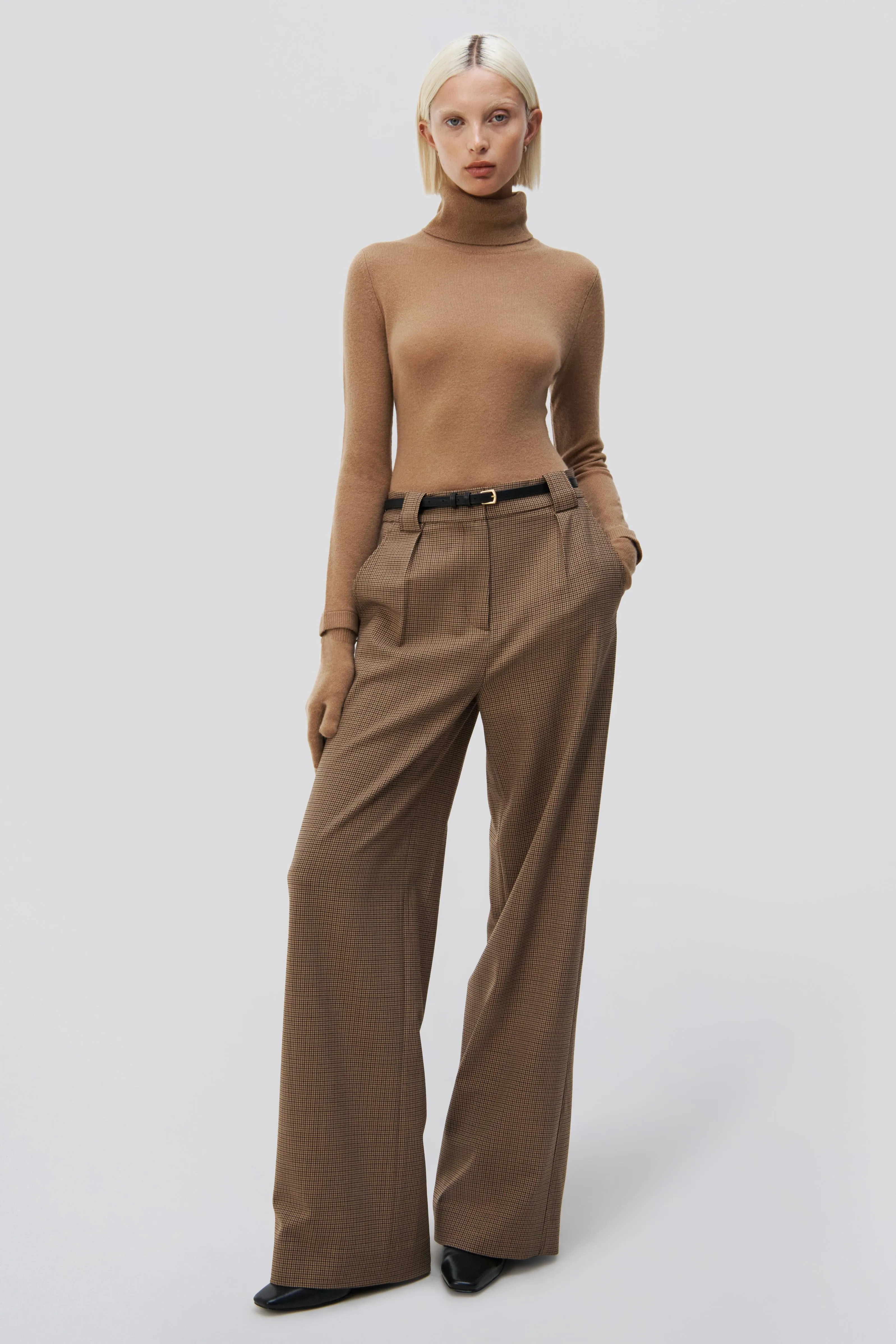 Julietta Trouser sold by Simkhai product image thumbnail 5