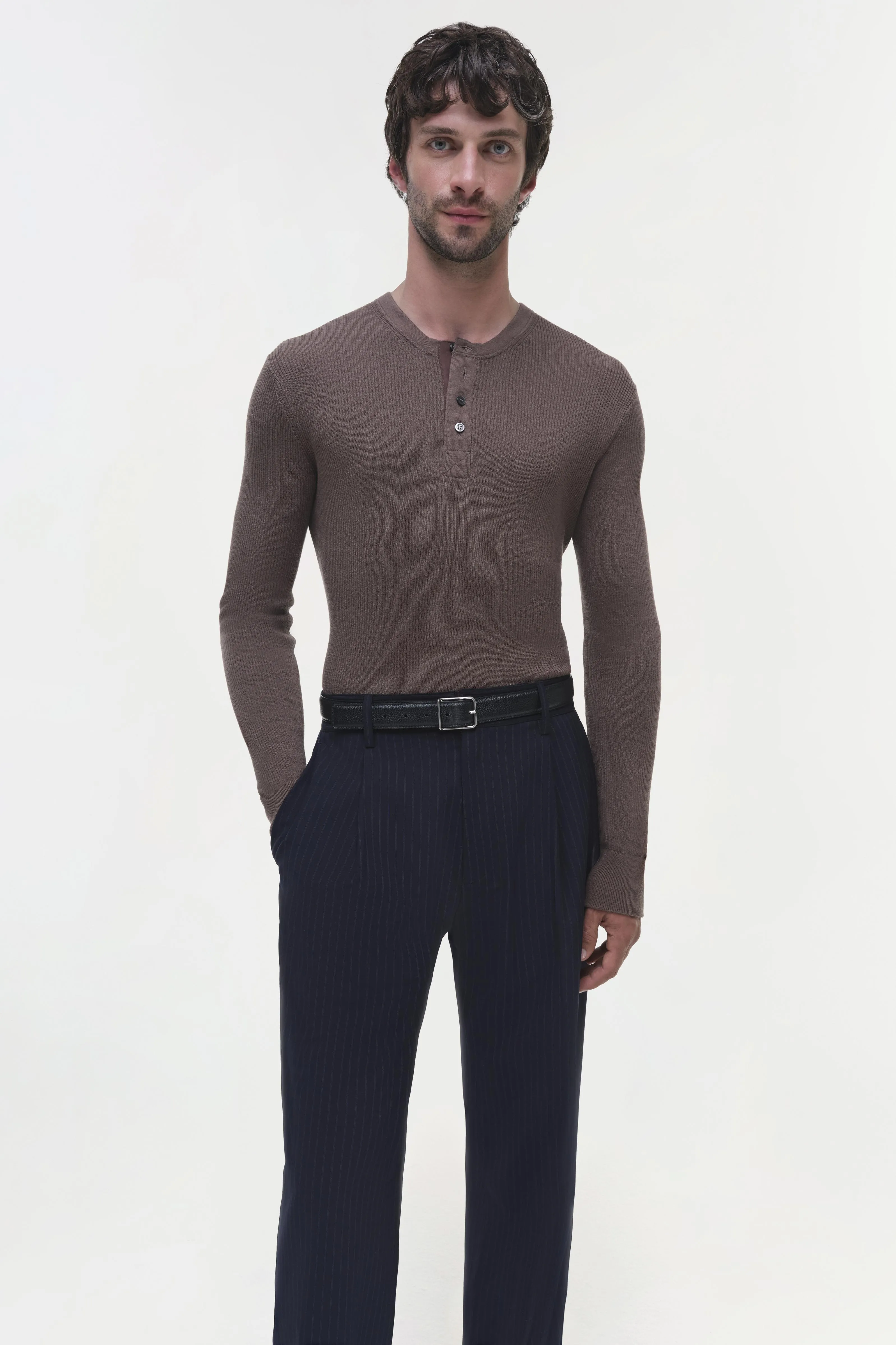 Hezekiah Henley sold by Simkhai