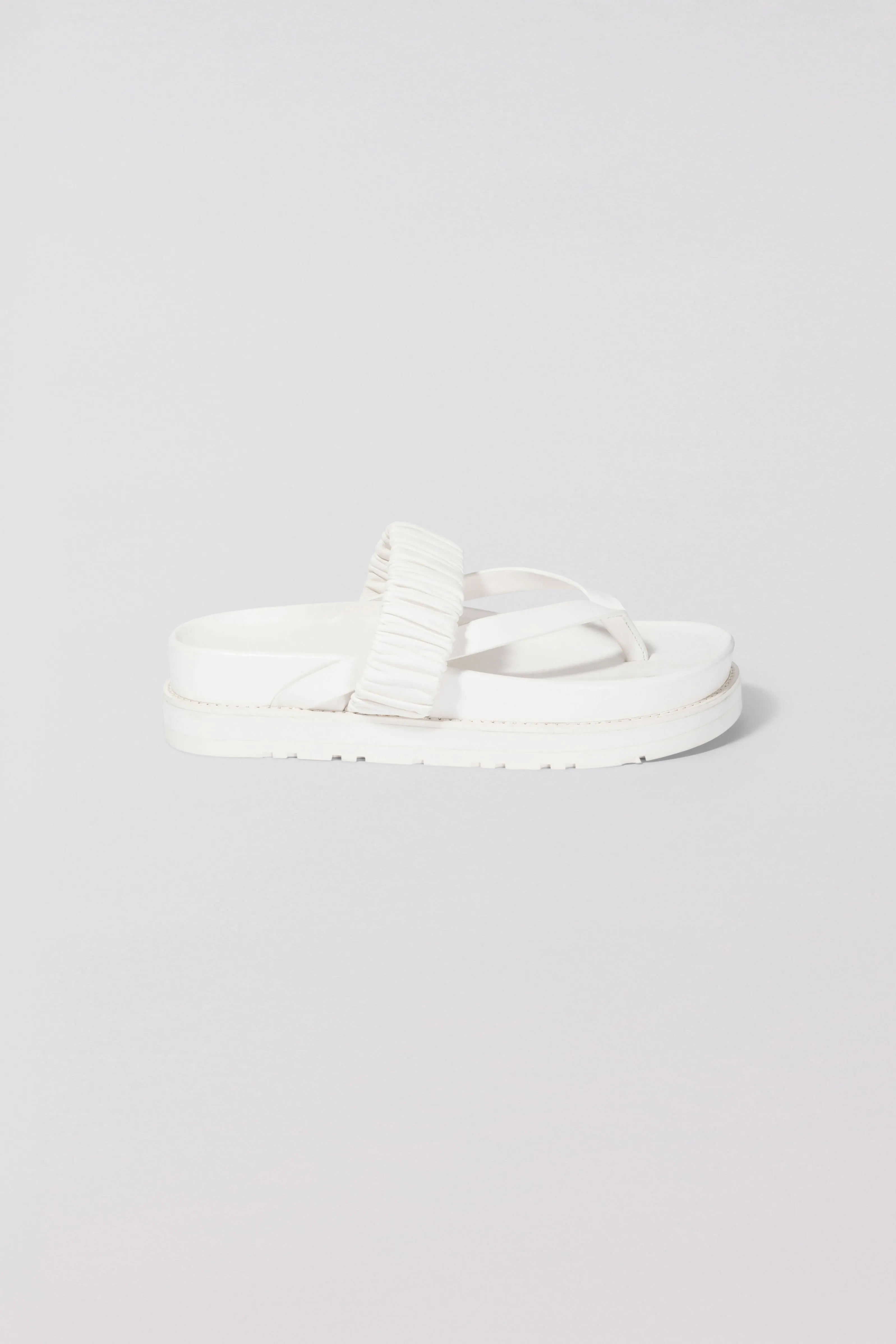 Ari Slide sold by Simkhai product image thumbnail 2