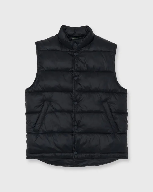 Cashball Traveler's Vest in Navy Nylon sold by Mashburn