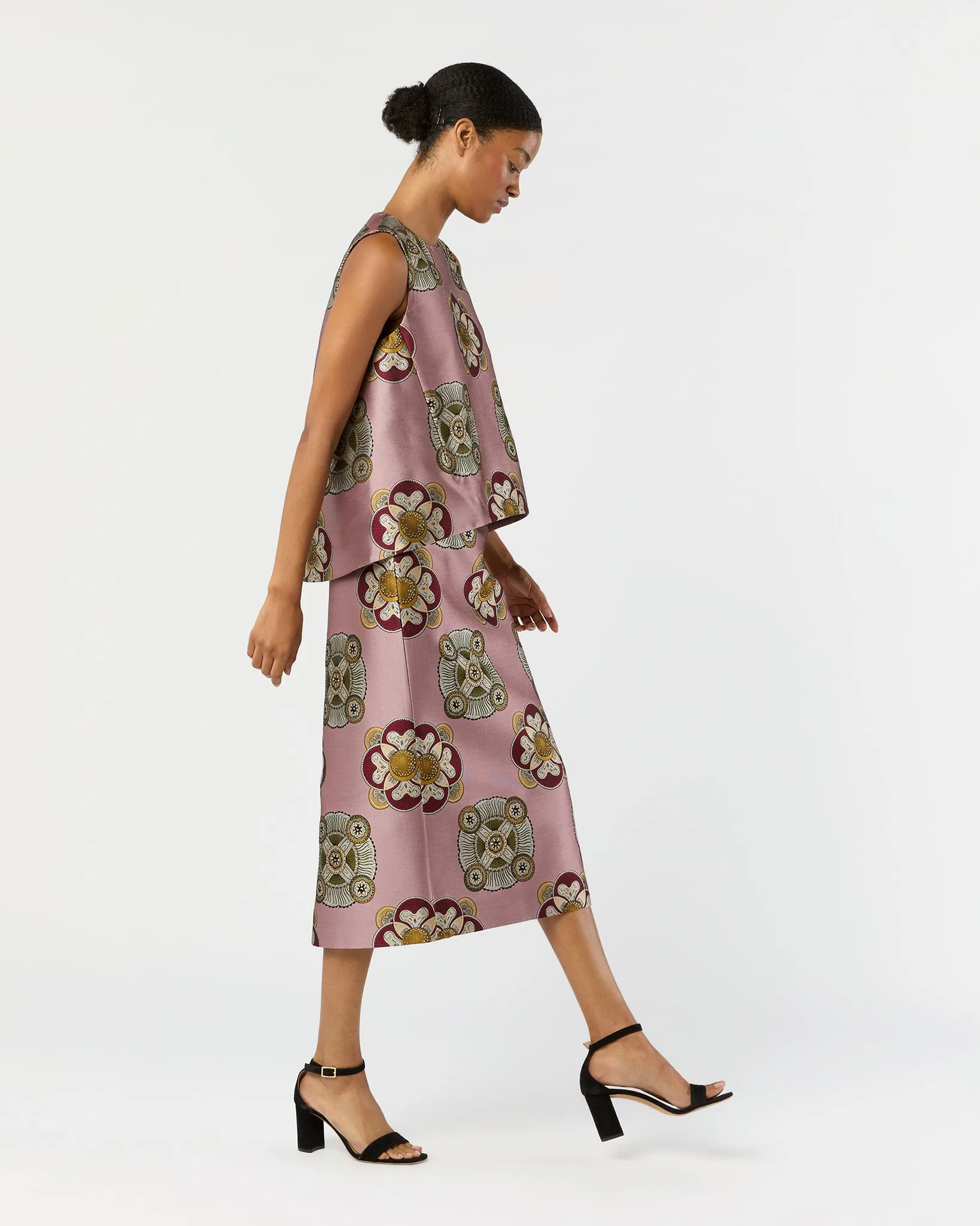 Pencil Skirt in Dusty Pink Nucleus Jacquard sold by Mashburn product image thumbnail 4