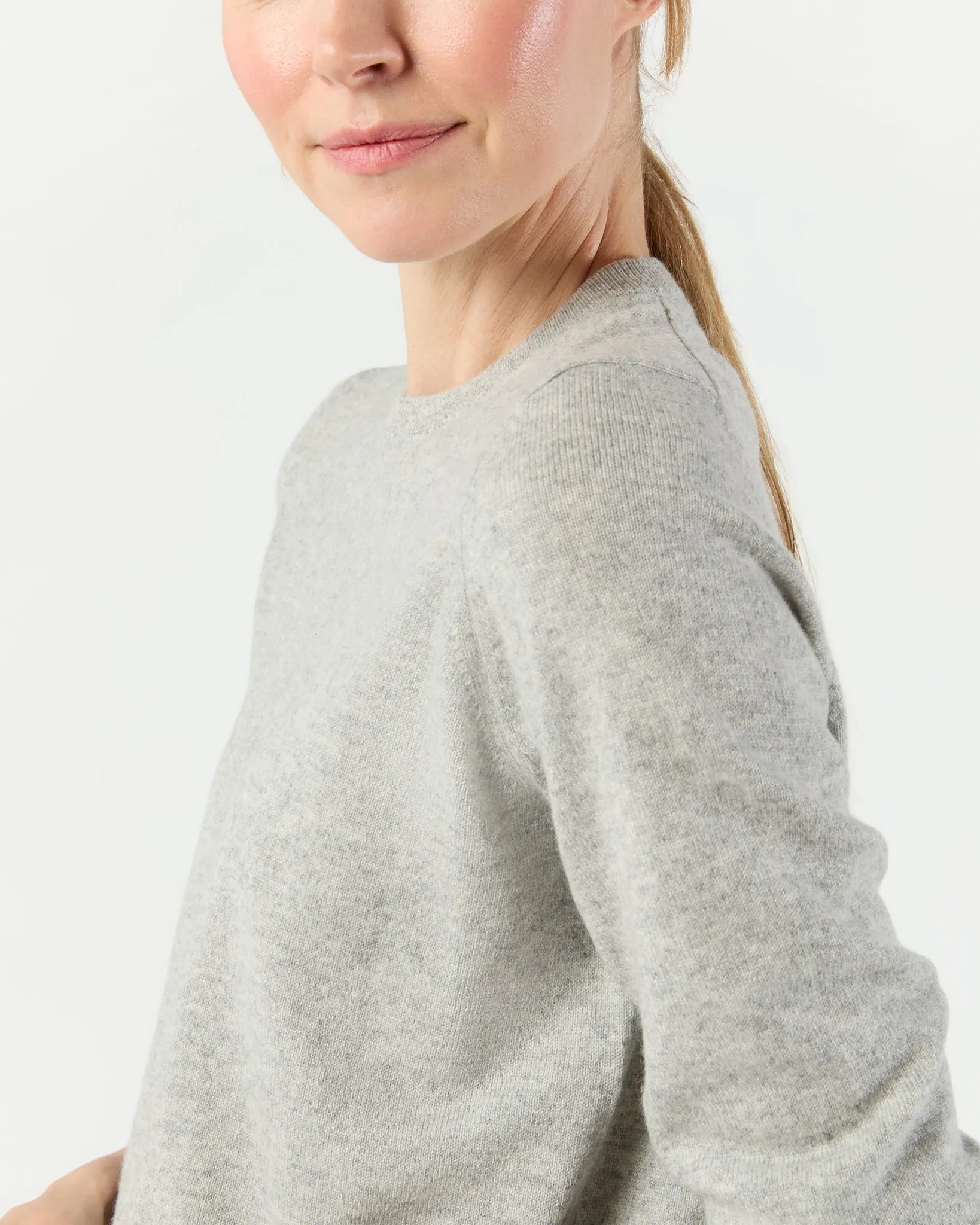 Kit Crewneck Sweater in Pale Heather Grey Cashmere sold by Mashburn product image thumbnail 2