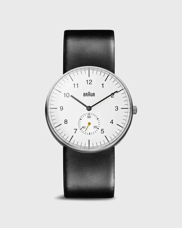 Analog Watch in White/Black made by Mashburn