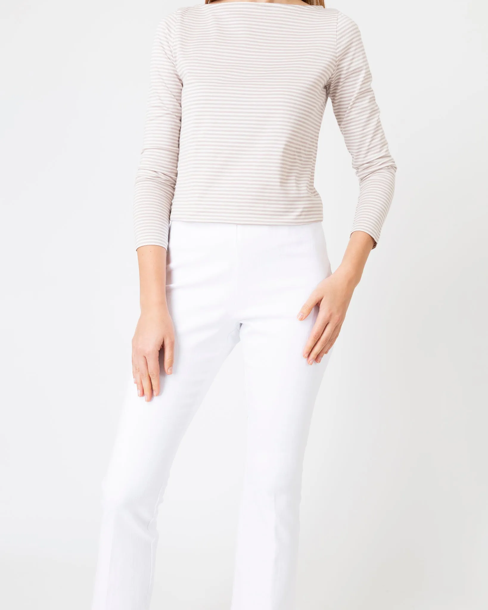 Faye Flare Cropped Pant in White Garment-Dyed Stretch Twill sold by Mashburn product image thumbnail 2