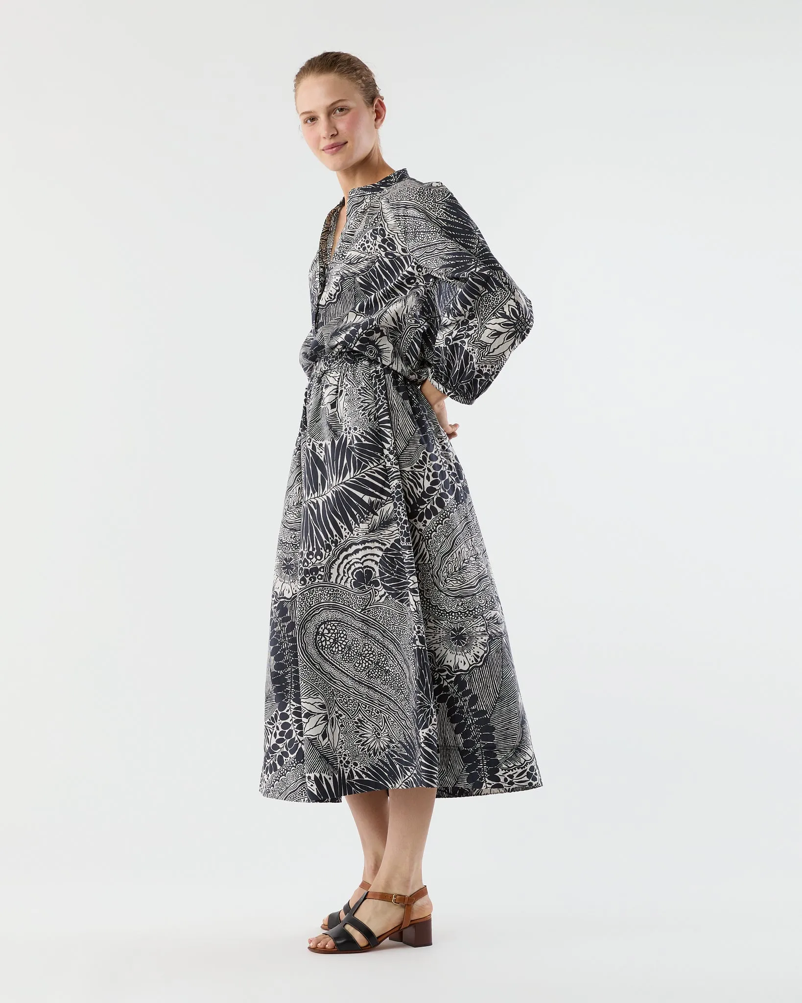 Sienna Top in Ink/Ivory Block Print Cotton Lawn sold by Mashburn product image thumbnail 4