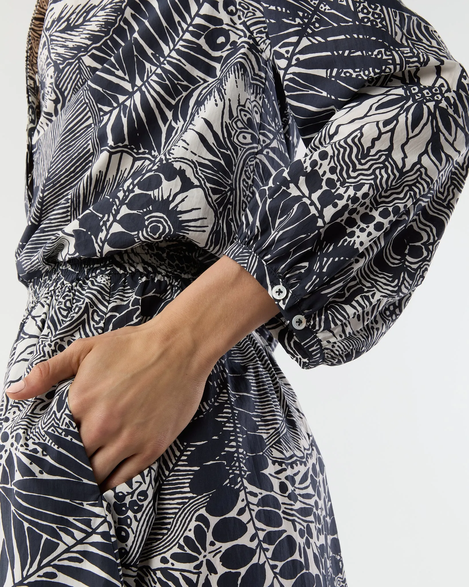 Sienna Top in Ink/Ivory Block Print Cotton Lawn sold by Mashburn product image thumbnail 3