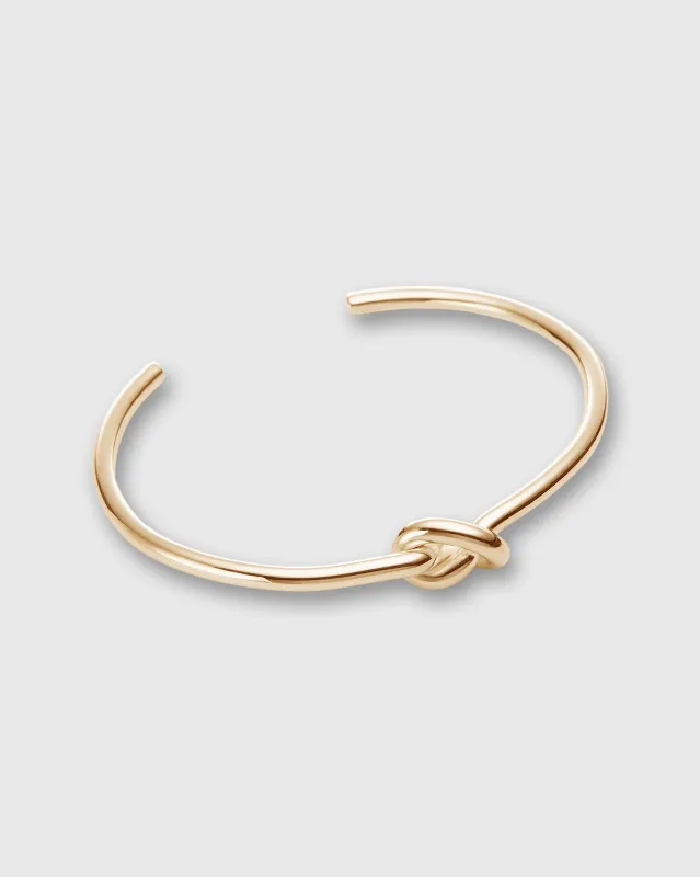 Small Knot Bracelet in Gold made by Mashburn
