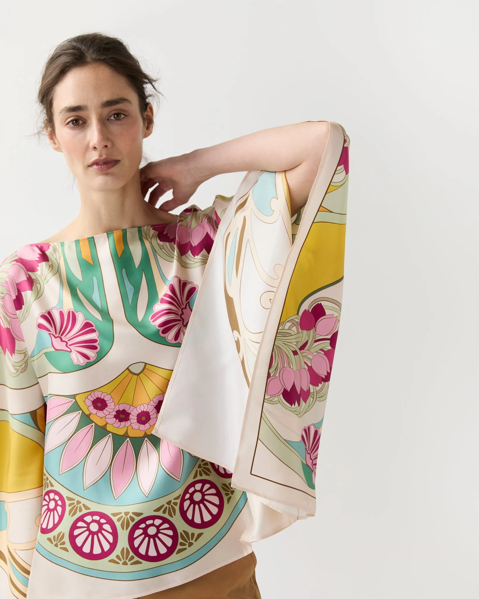 Square Top in Tulip Placée sold by Mashburn product image thumbnail 2